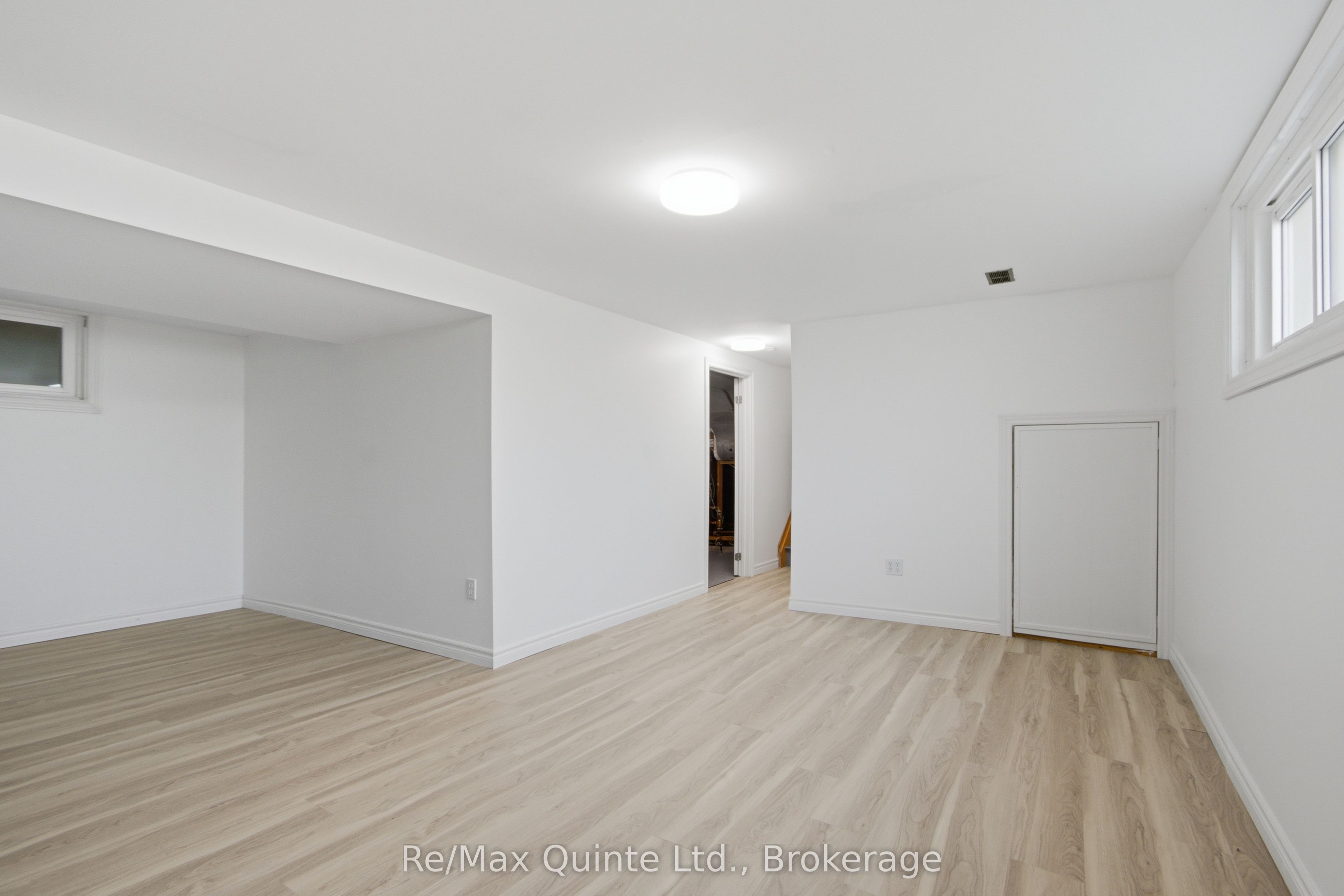 5 Flint Drive Property Photo 23