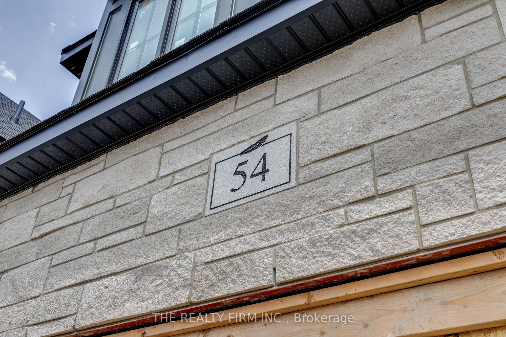 54 Royal Crescent Property Photo 3