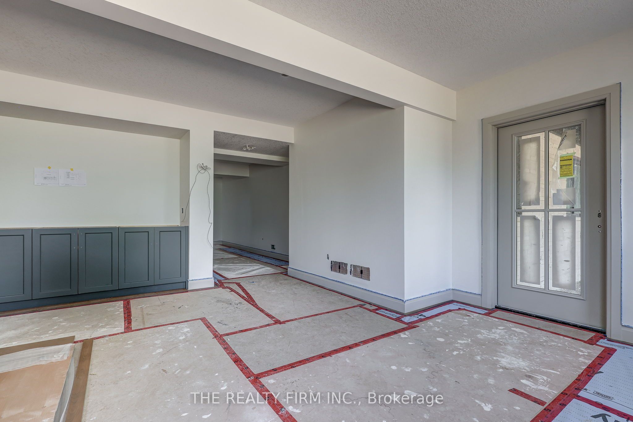 54 Royal Crescent Property Photo 24