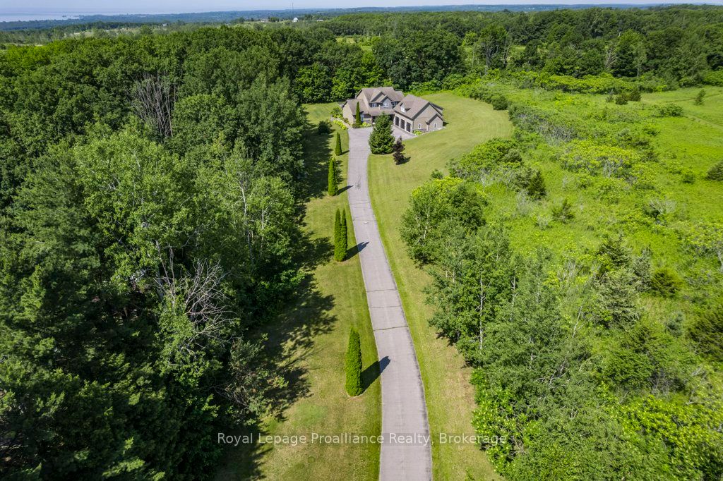 402 Fiddick Road Property Photo 5