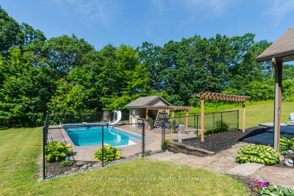 402 Fiddick Road Property Photo 33