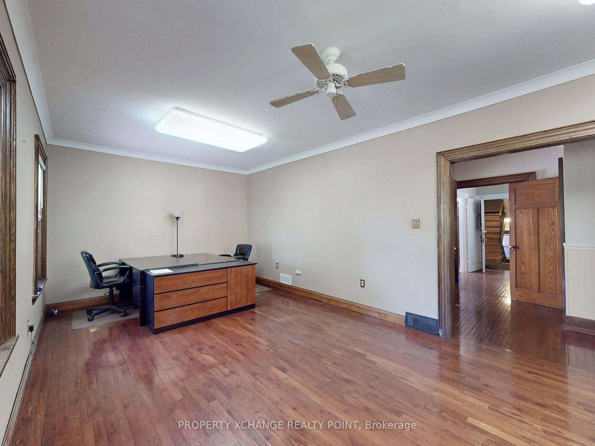 1408 King Street E Property Photo 6