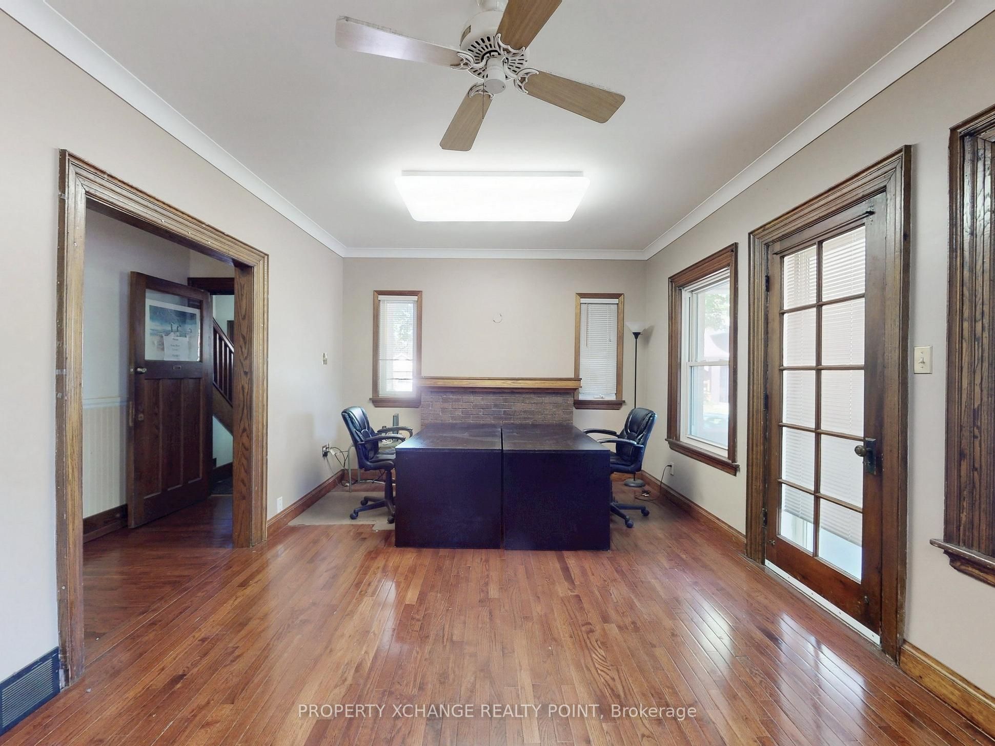 1408 King Street E Property Photo 11