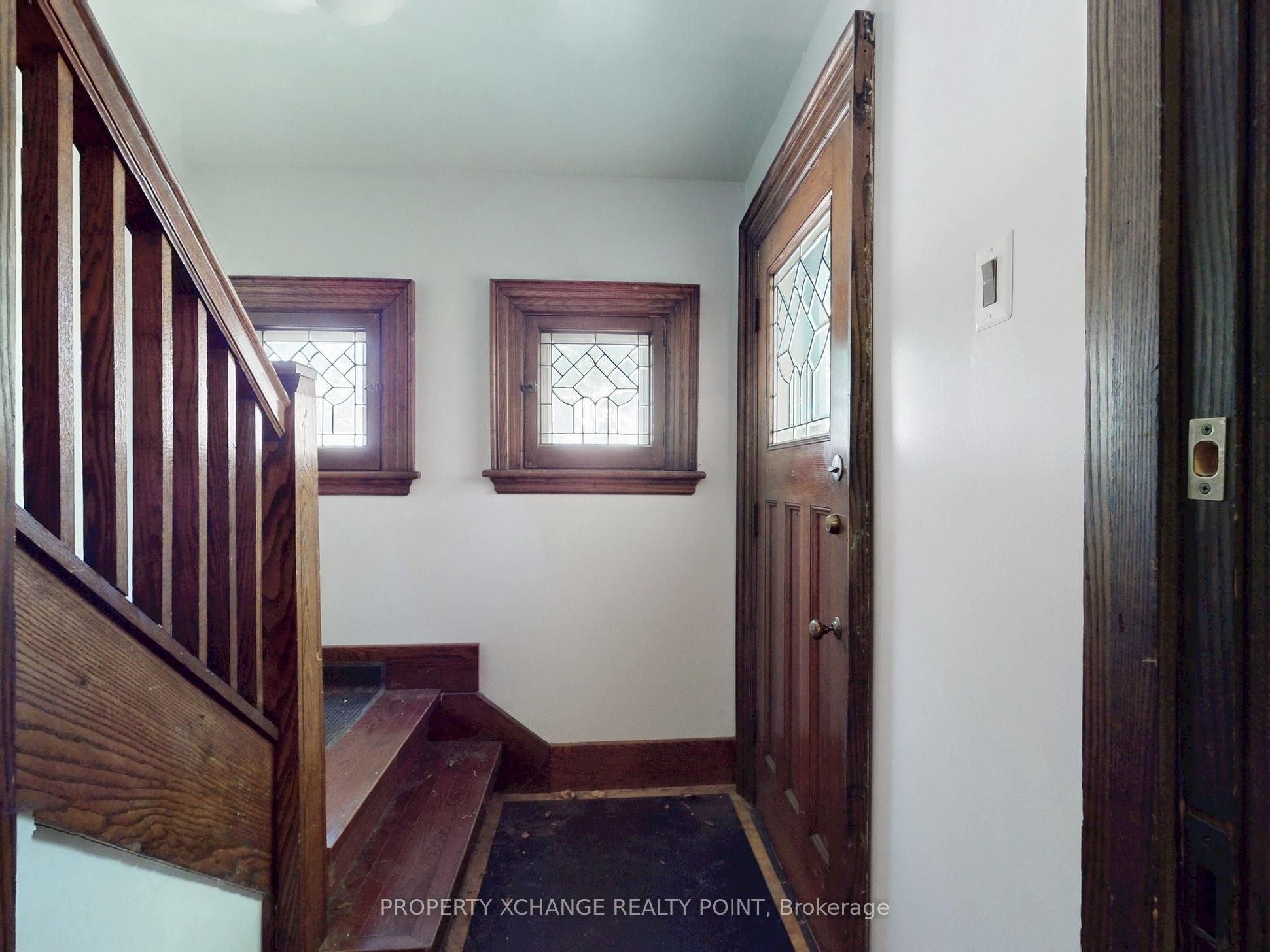 1408 King Street E Property Photo 17