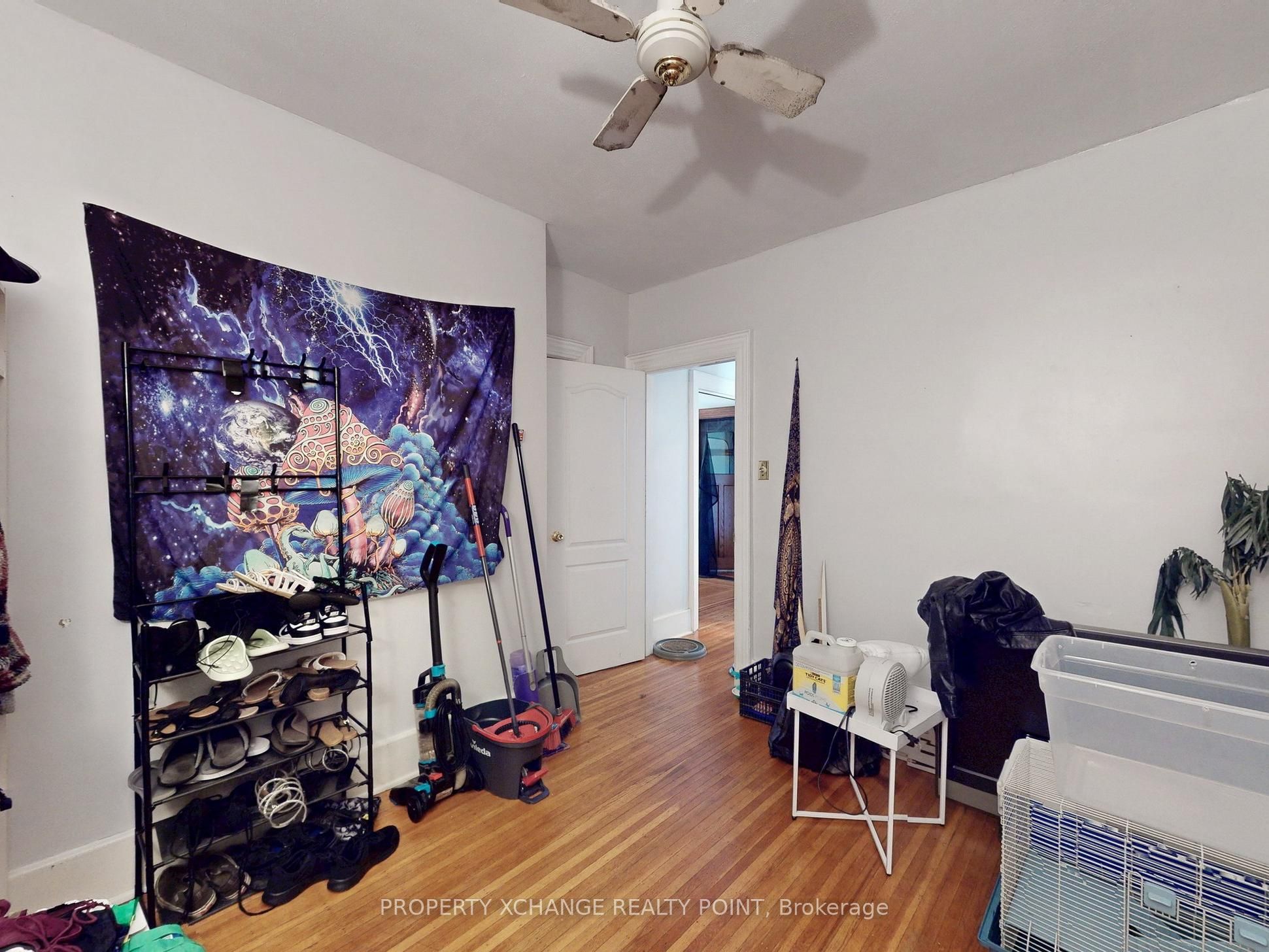 1408 King Street E Property Photo 27