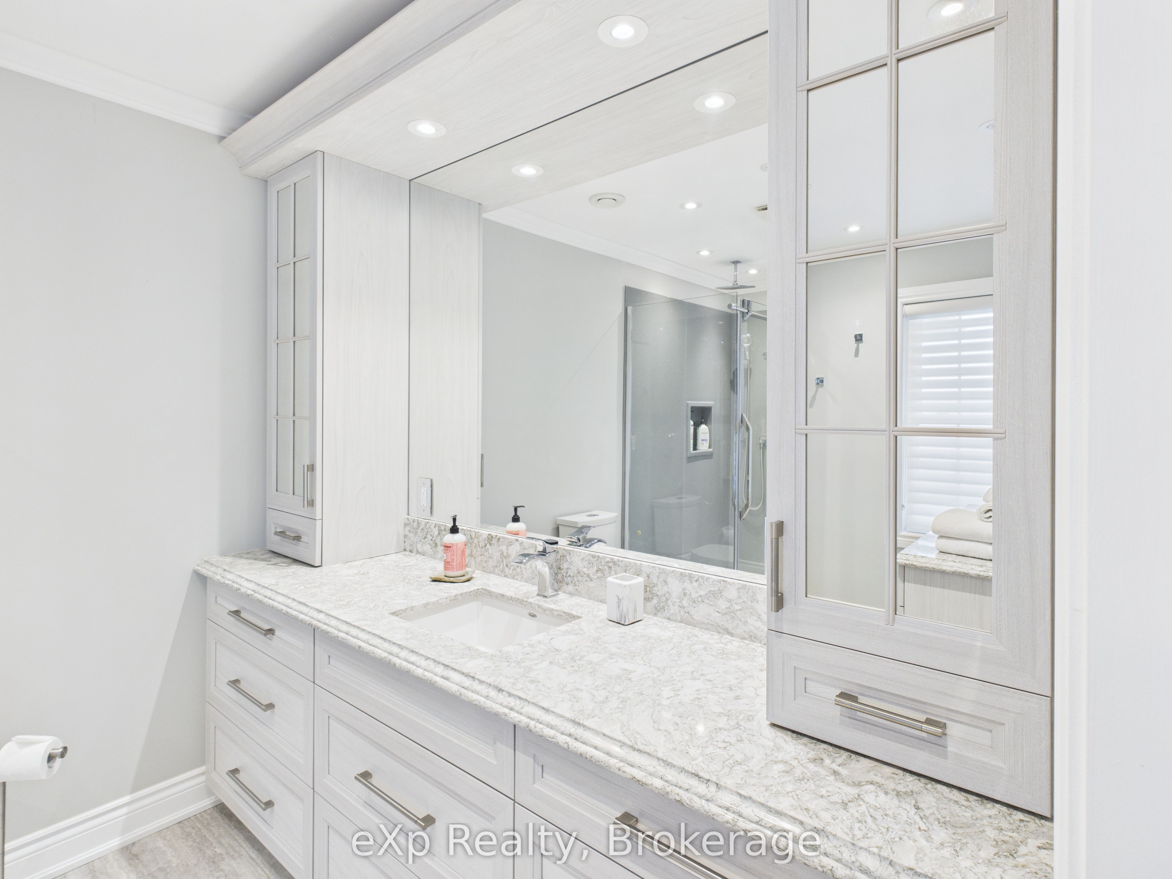 197 Balmy Beach Road Property Photo 15
