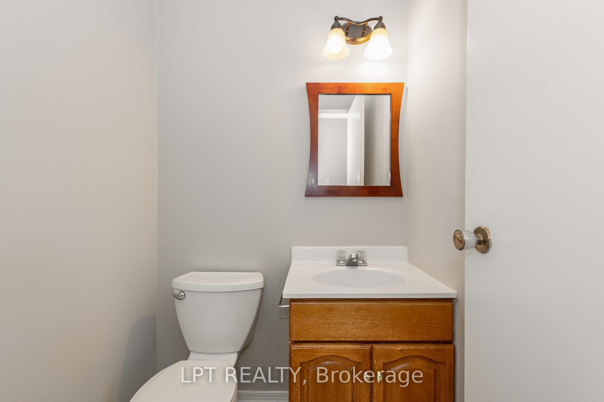 2286 Cotters Crescent Property Photo 12