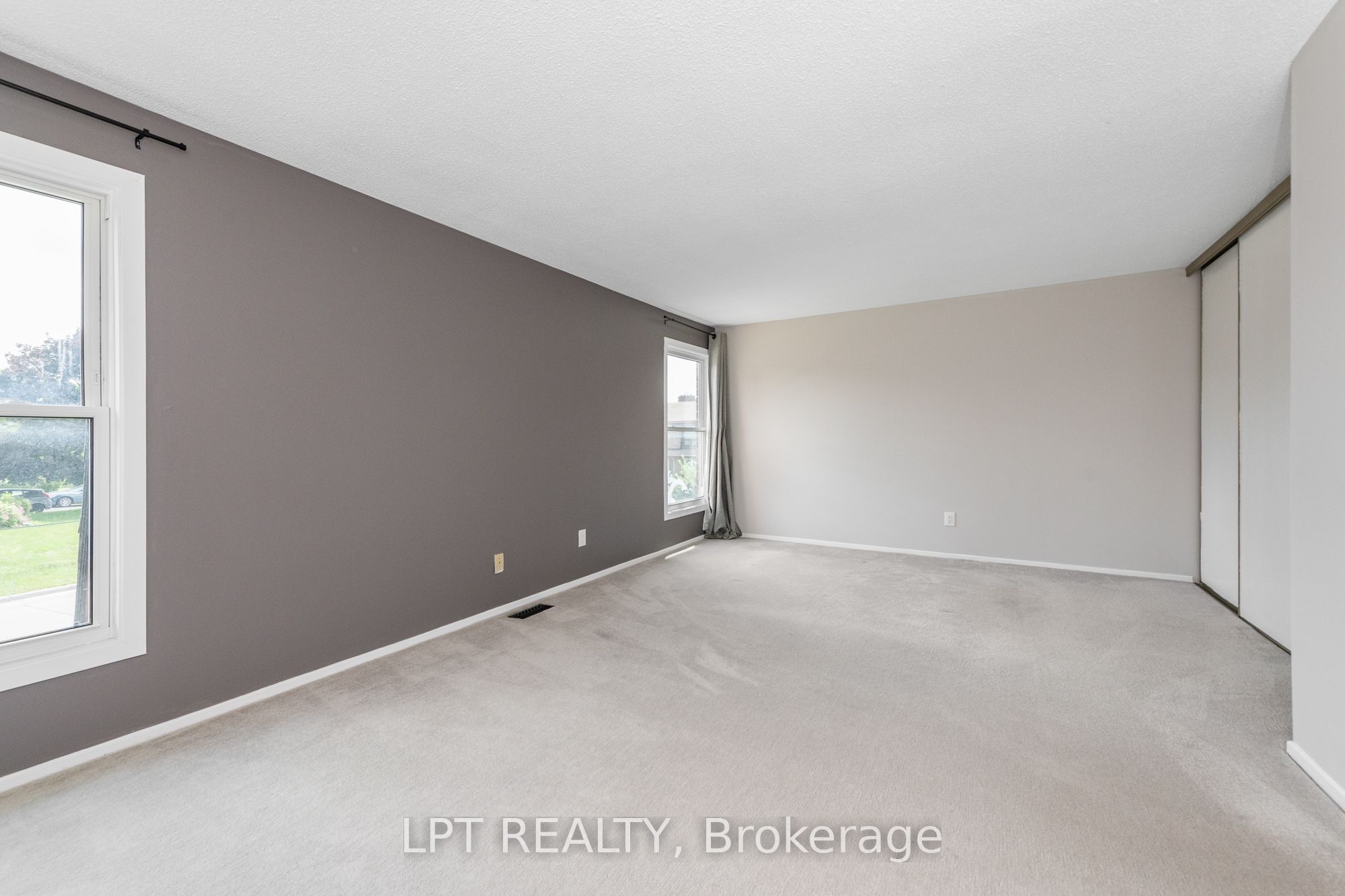 2286 Cotters Crescent Property Photo 14