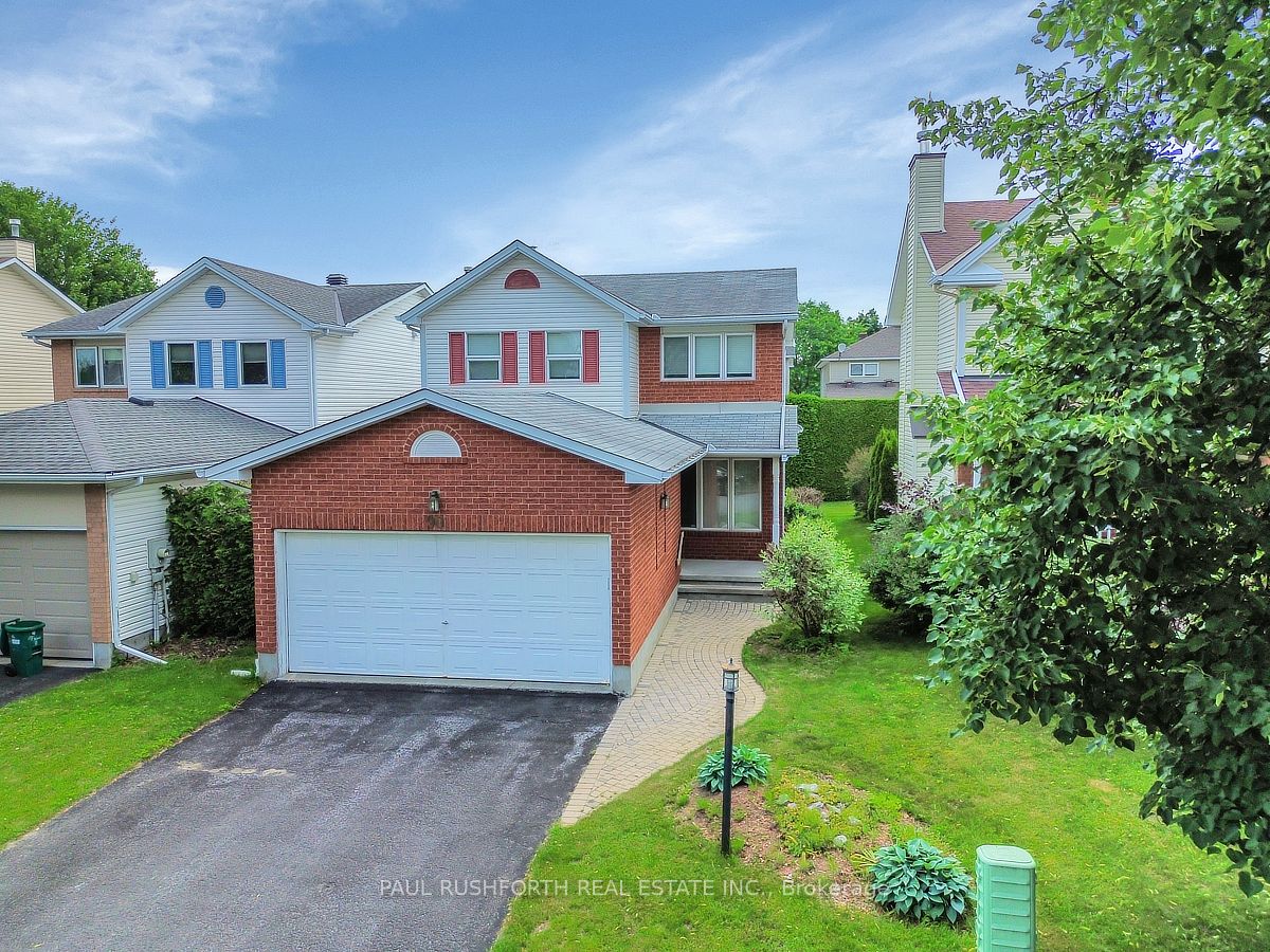 90 Moresby Drive Property Photo 1