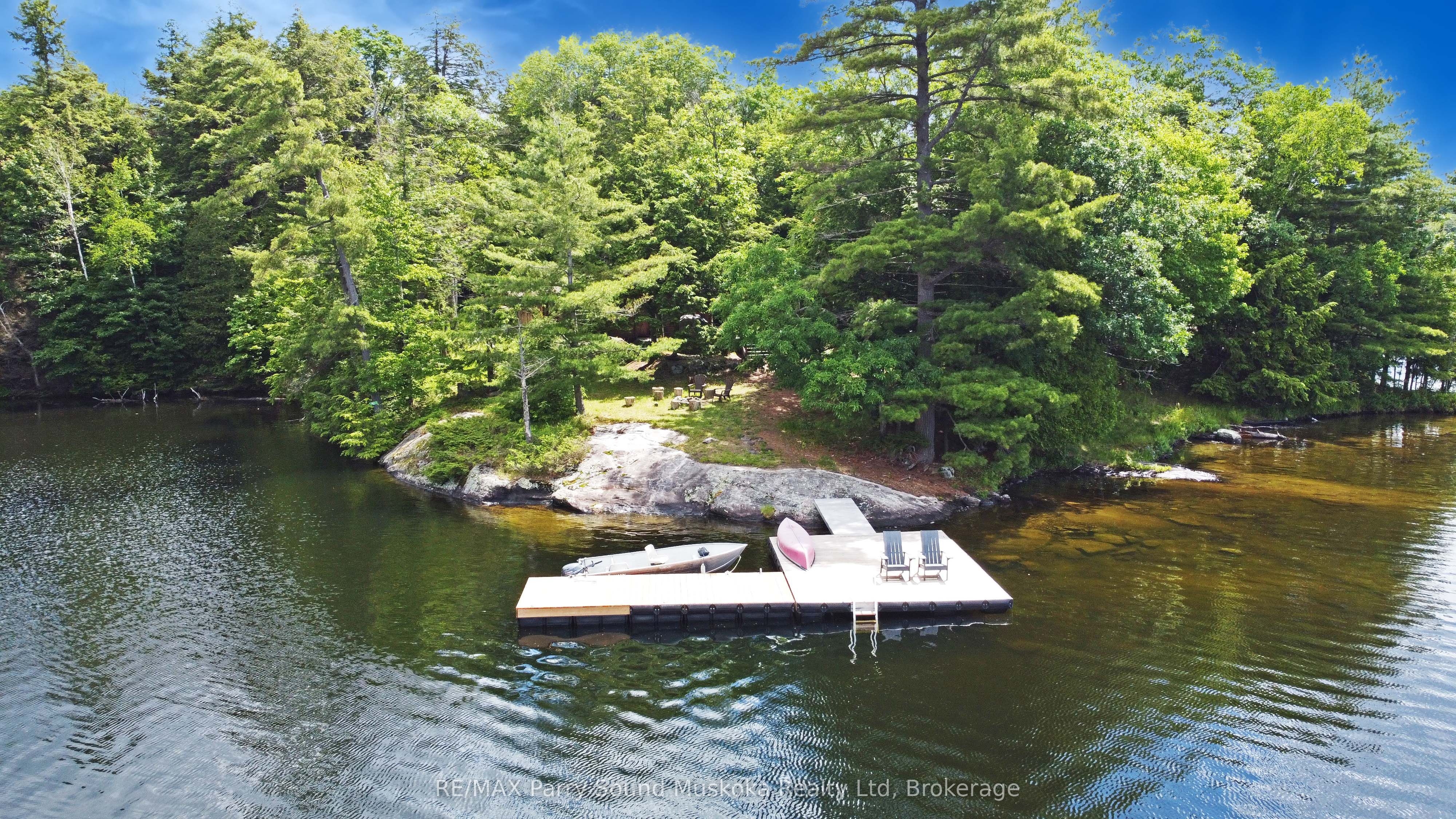 215 Crane Lake Water Property Photo 4