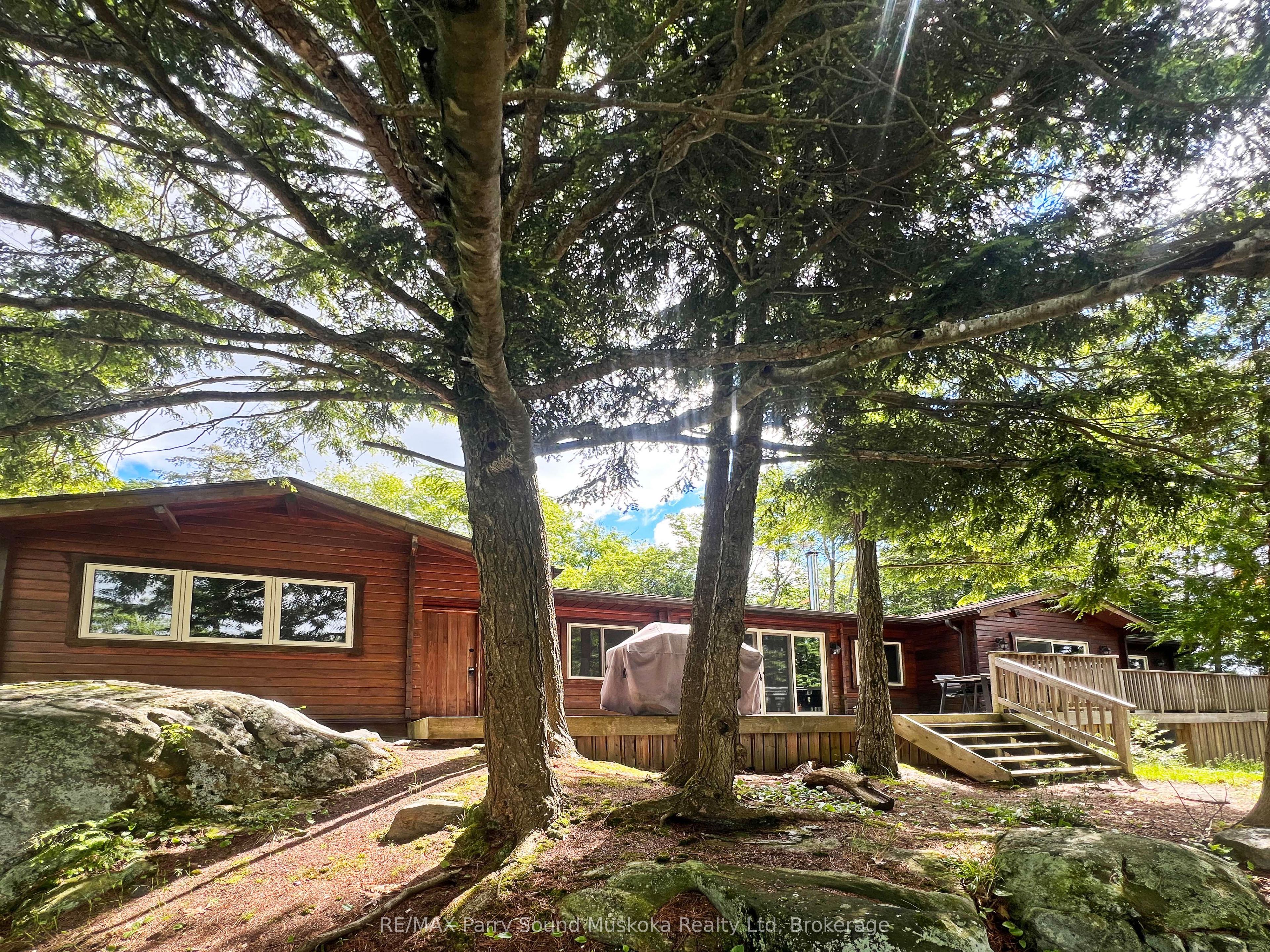 215 Crane Lake Water Property Photo 13