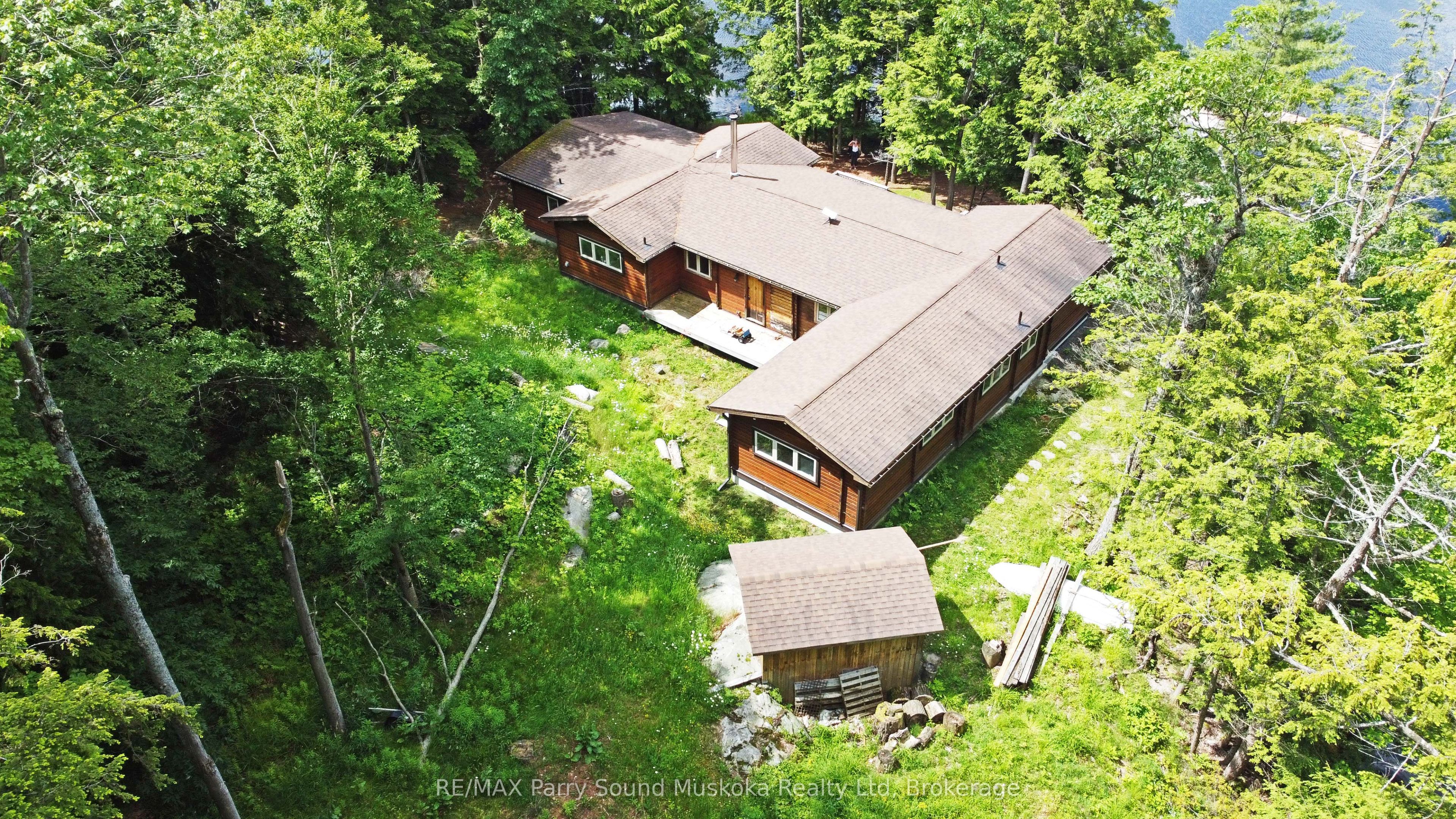 215 Crane Lake Water Property Photo 48