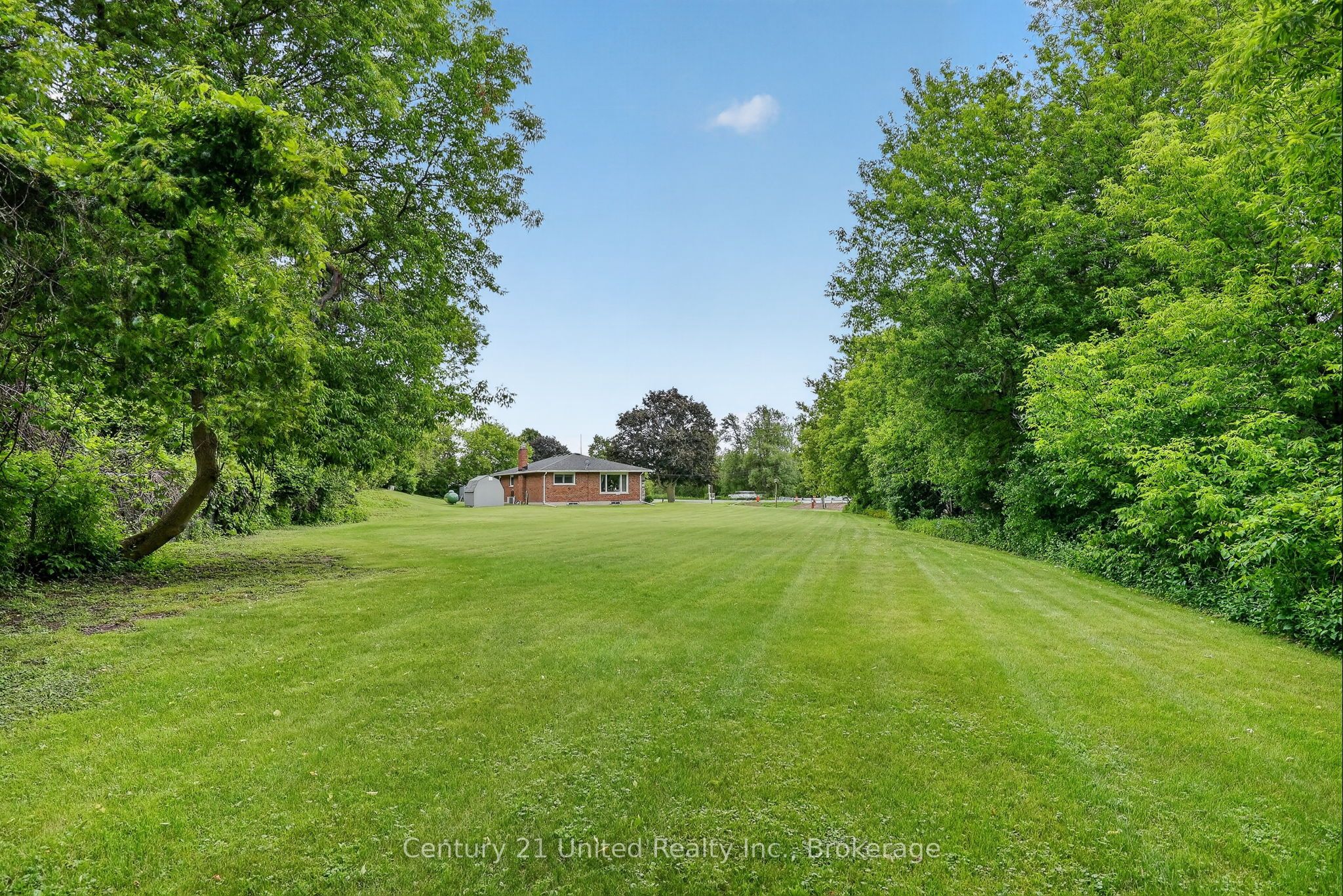 670 William Street Property Photo 6