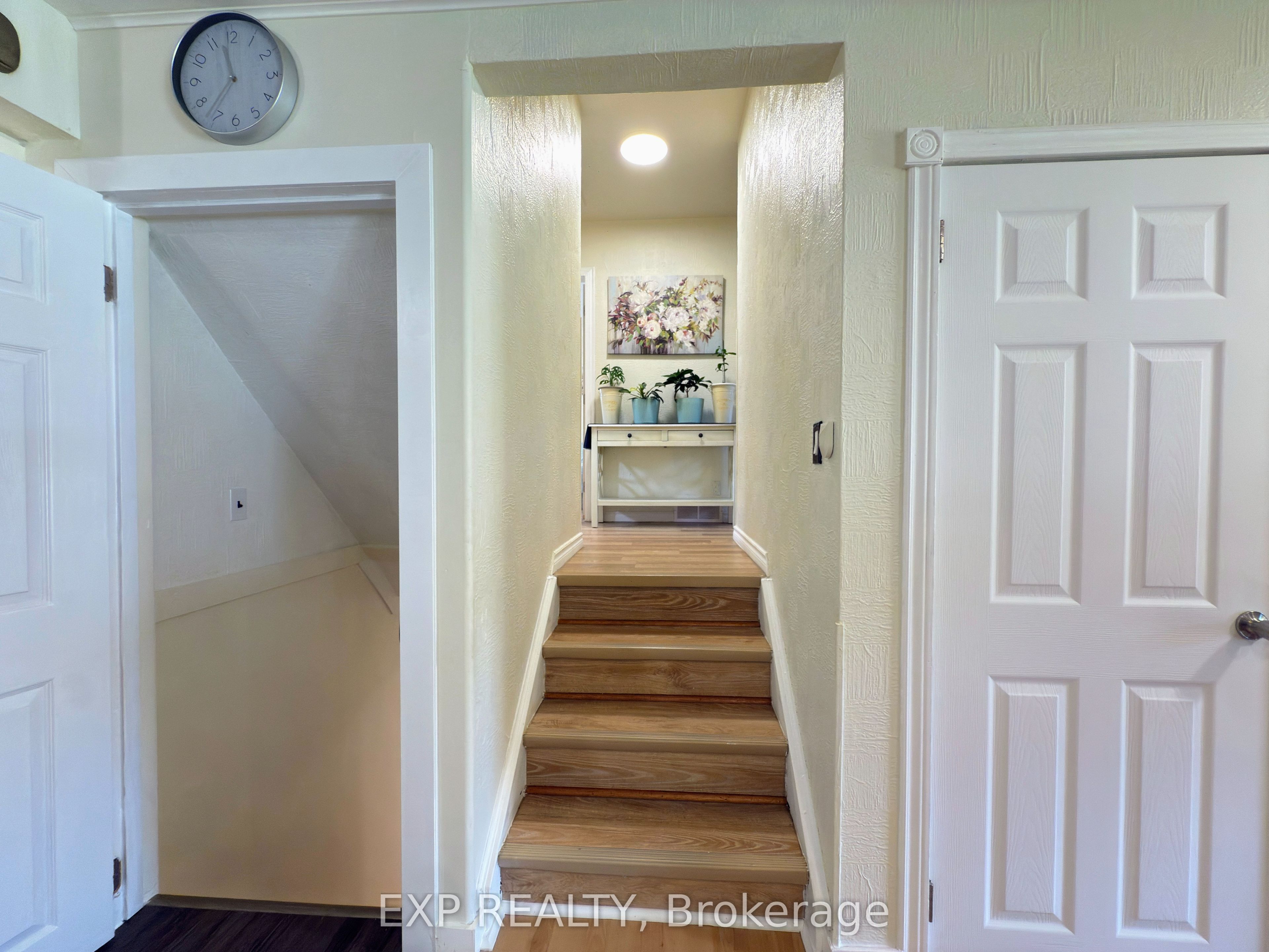 438 Magnolia Crescent Property Photo 13