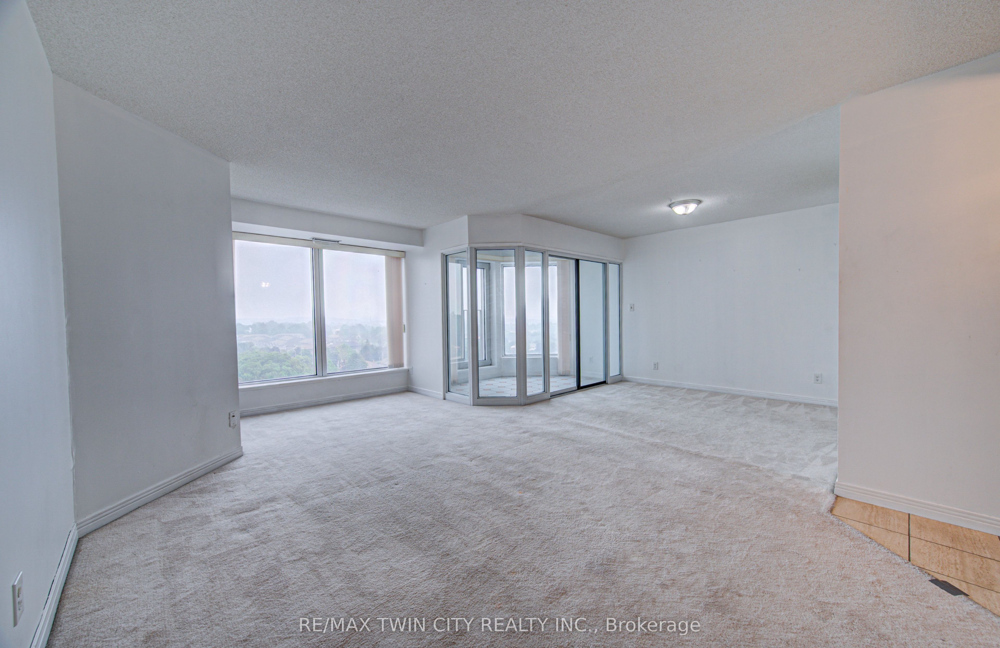 190 Hespeler Road 905 Property Photo 33