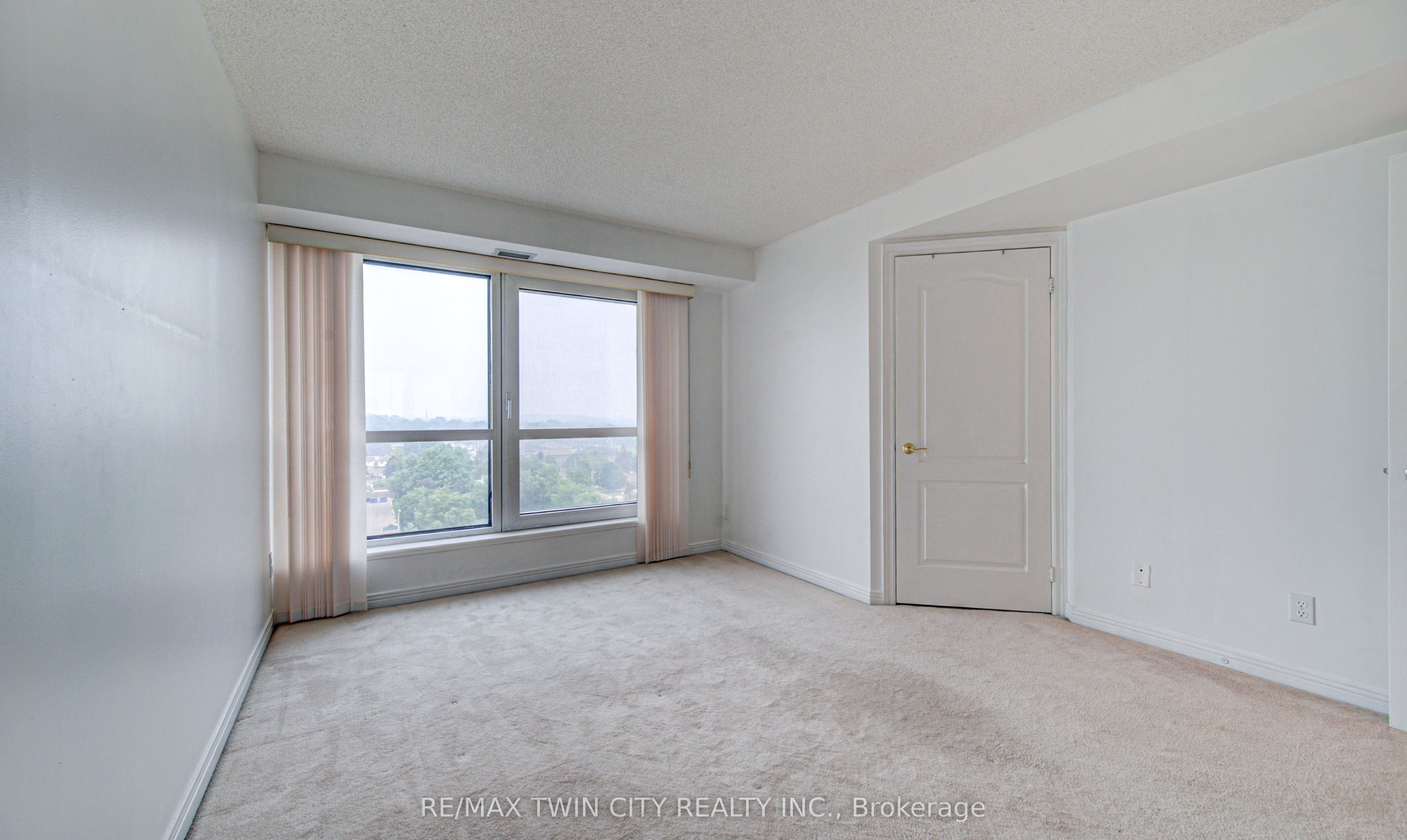 190 Hespeler Road 905 Property Photo 49