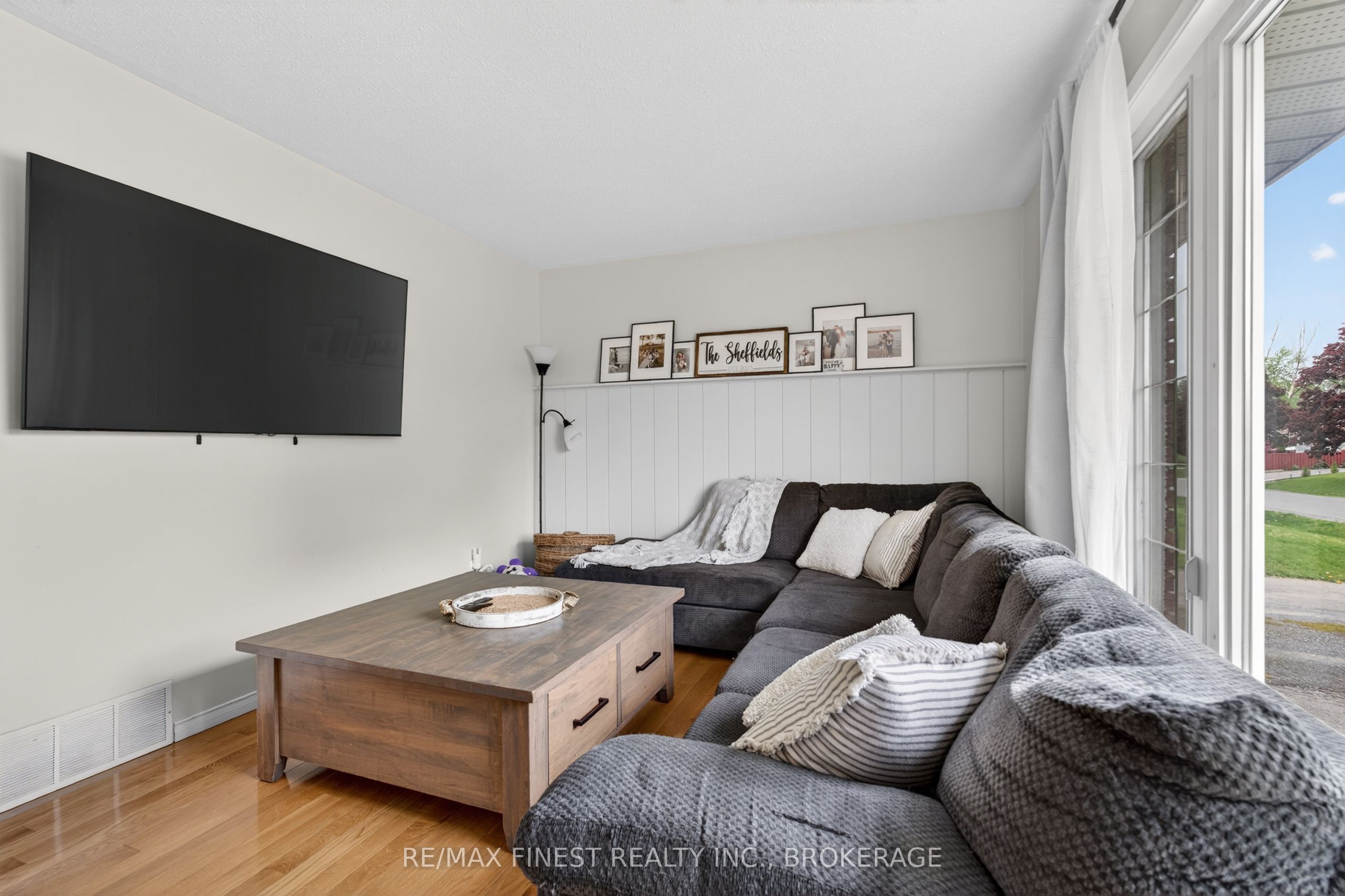 14 Chesterfield Drive Property Photo 6