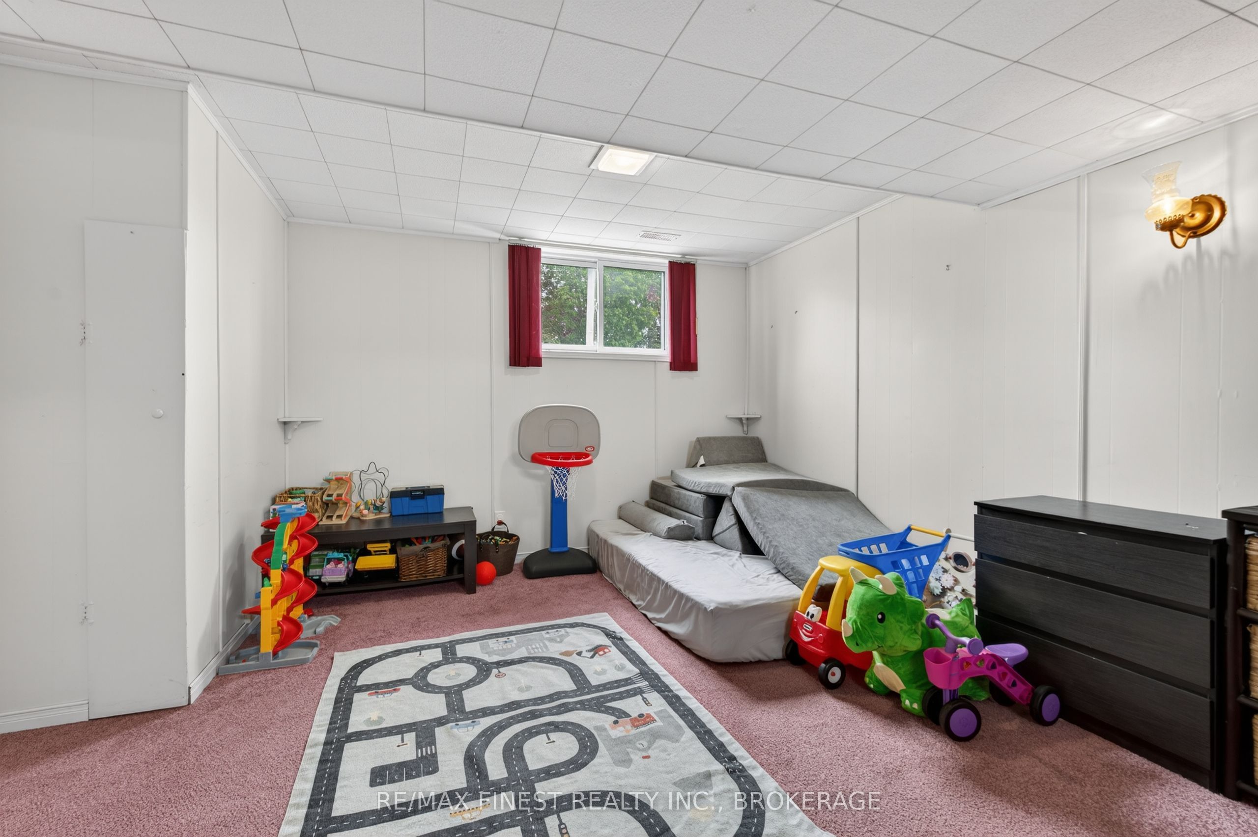 14 Chesterfield Drive Property Photo 21