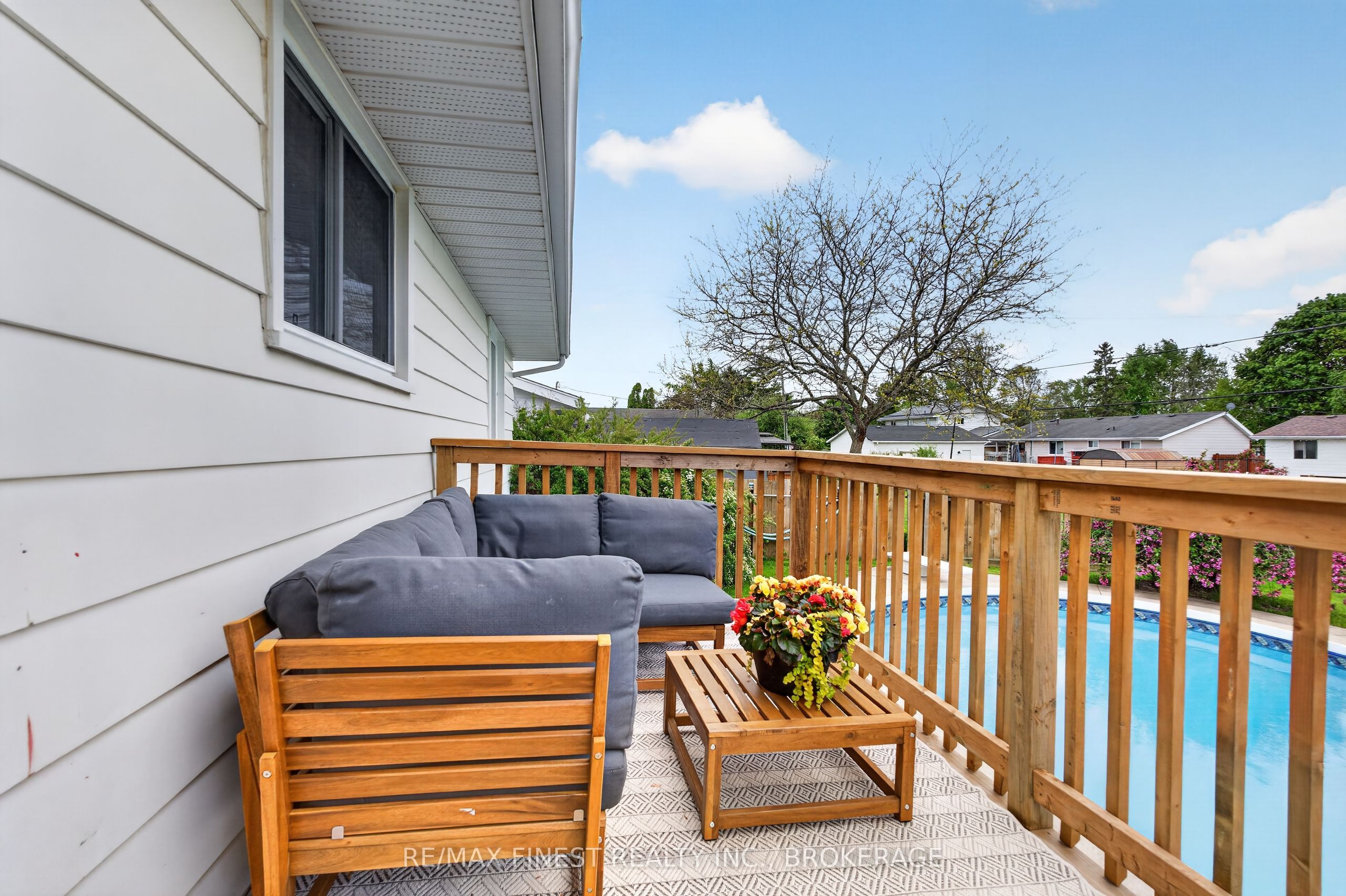 14 Chesterfield Drive Property Photo 28