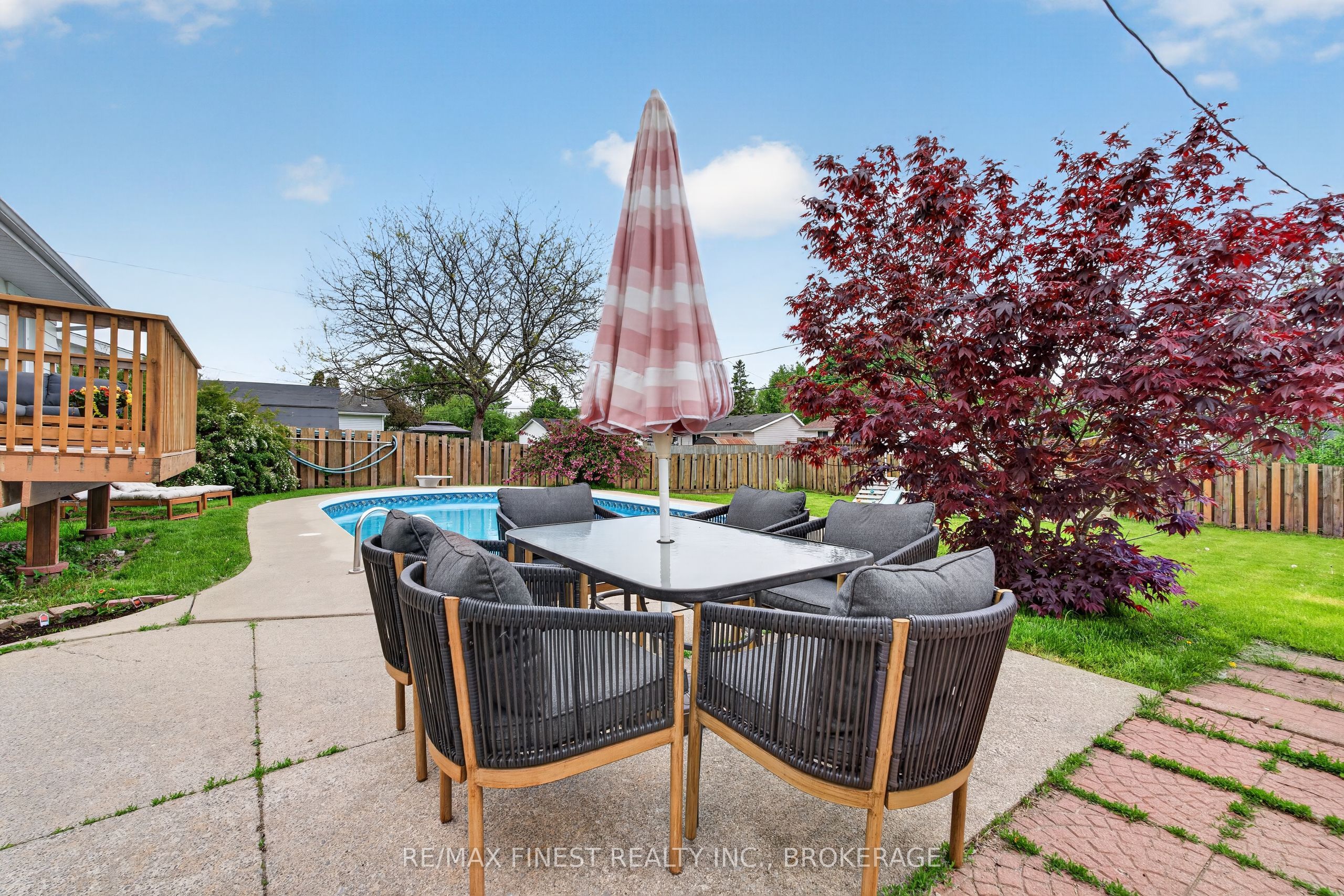 14 Chesterfield Drive Property Photo 29