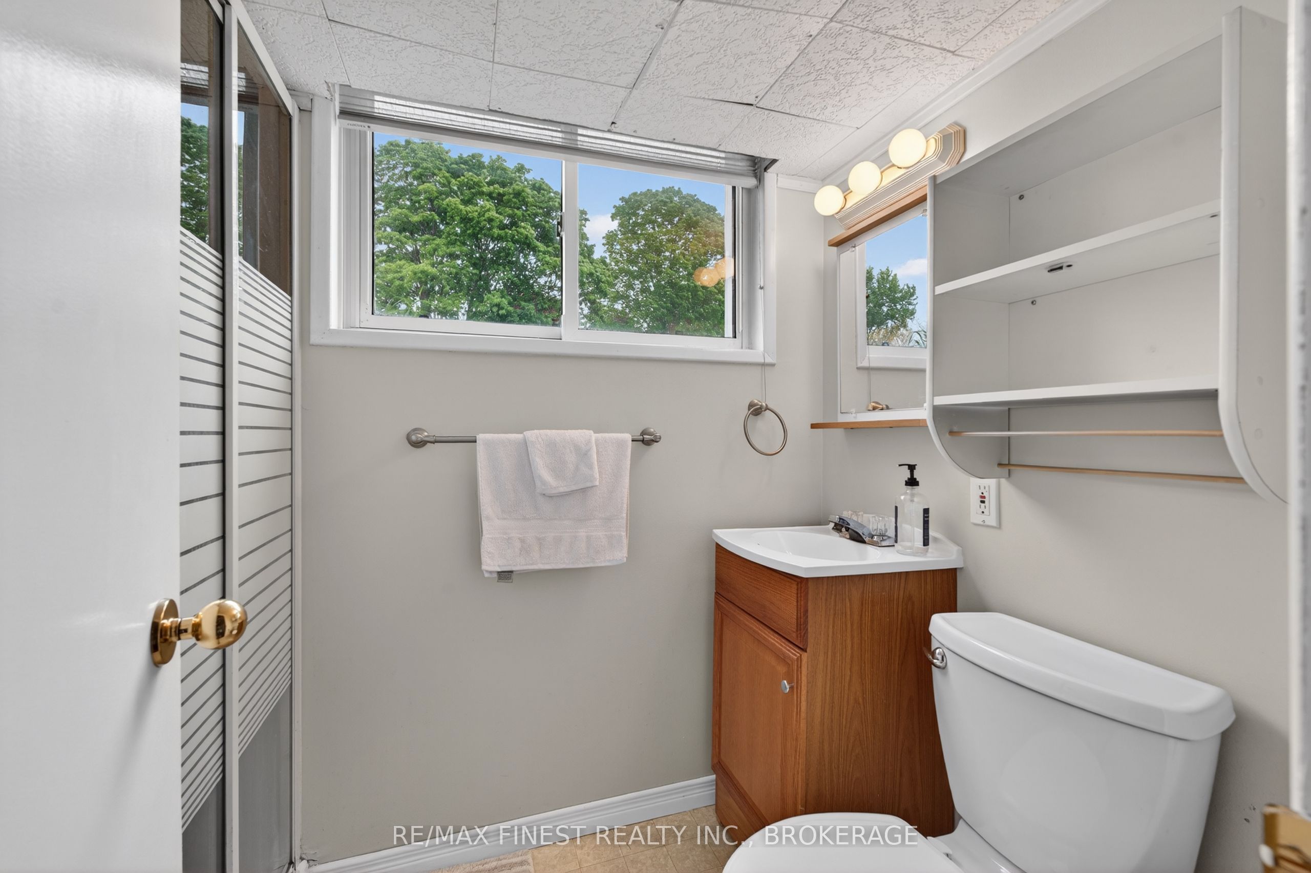 14 Chesterfield Drive Property Photo 34