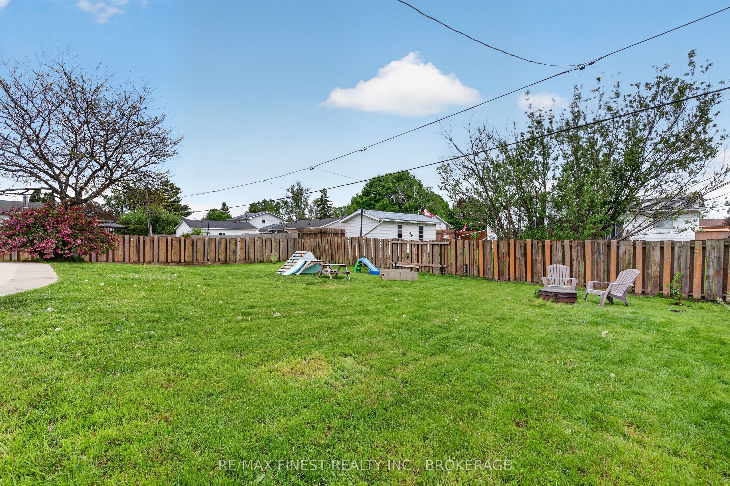 14 Chesterfield Drive Property Photo 35