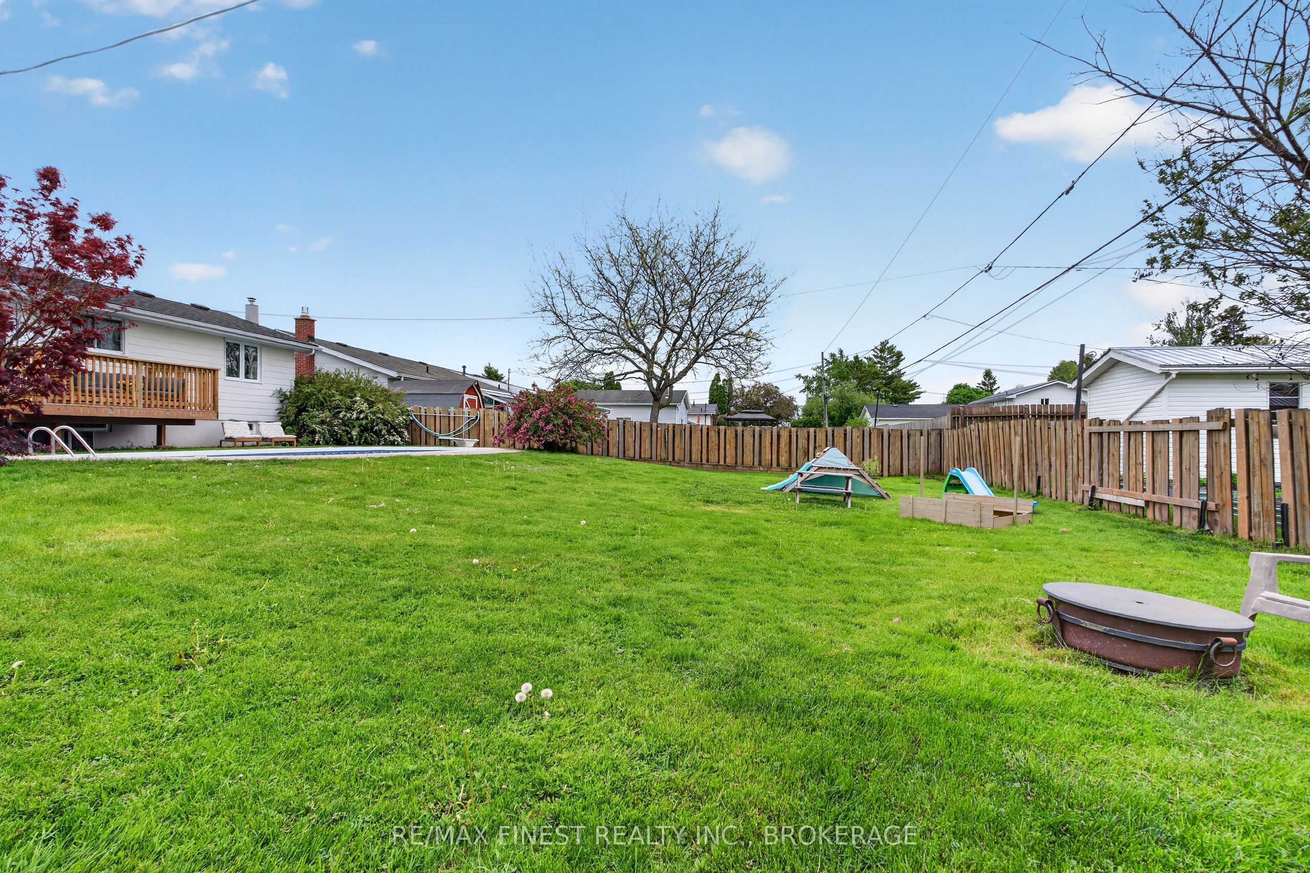 14 Chesterfield Drive Property Photo 37