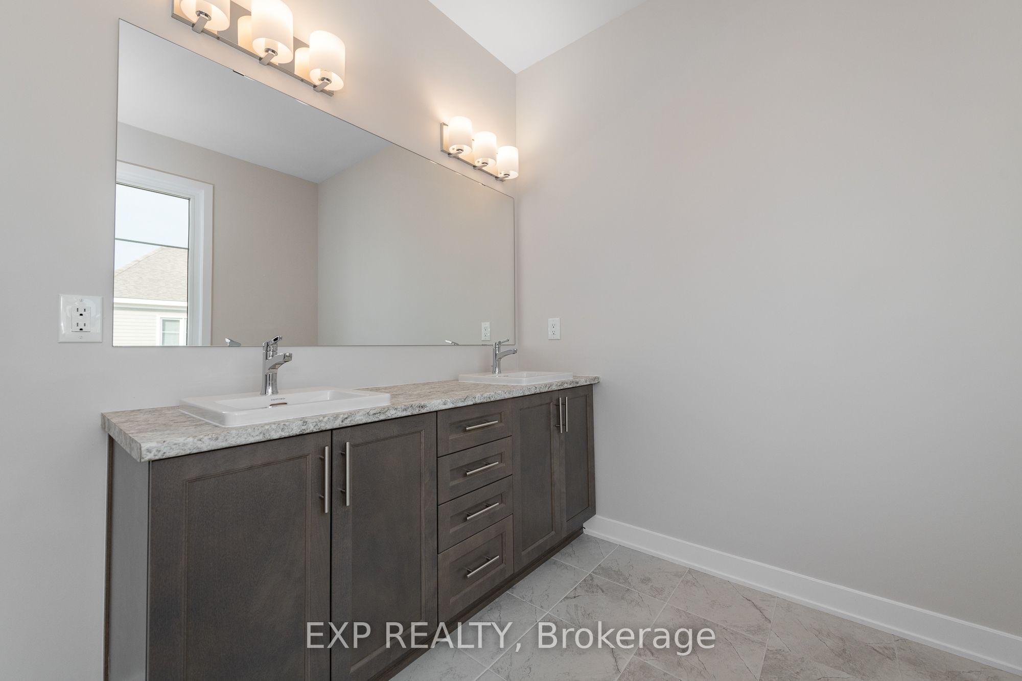 611 Terrier Circle Property Photo 24
