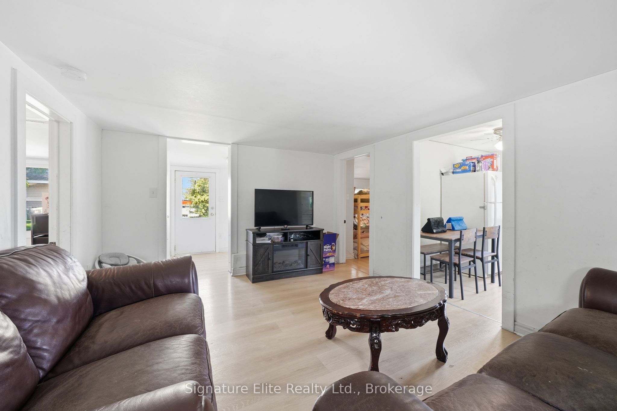 56 Alberta Street Property Photo 4