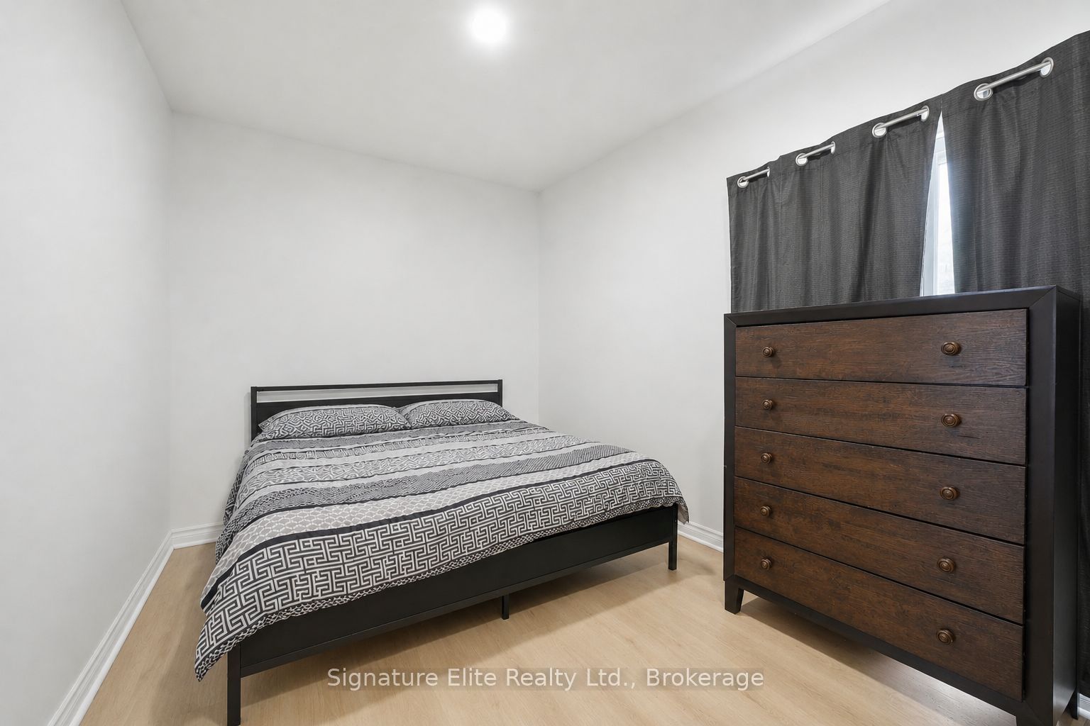 56 Alberta Street Property Photo 8