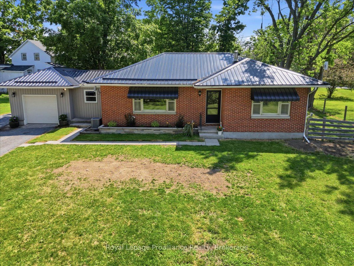 3798 Highway 37 Property Photo 2