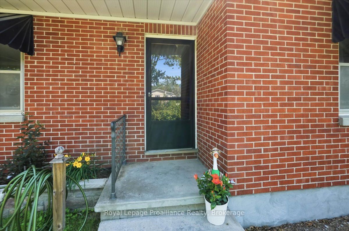 3798 Highway 37 Property Photo 3
