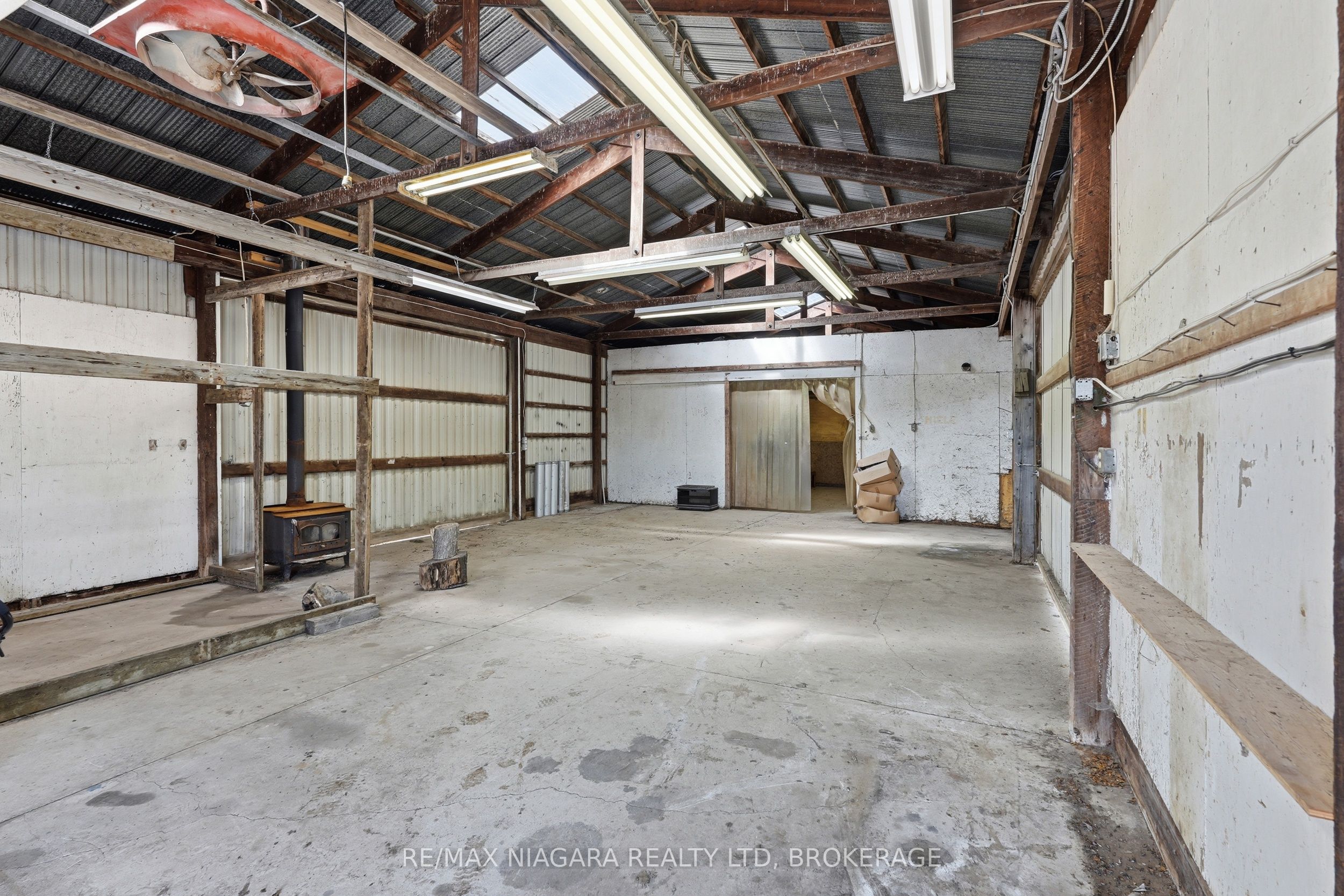 855 Line 1 Road Property Photo 9