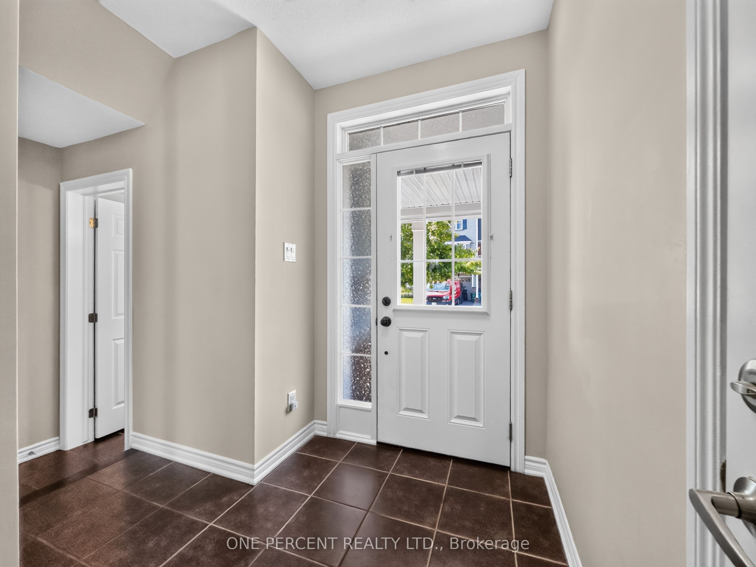 357 Sweet Grass Circle Property Photo 4