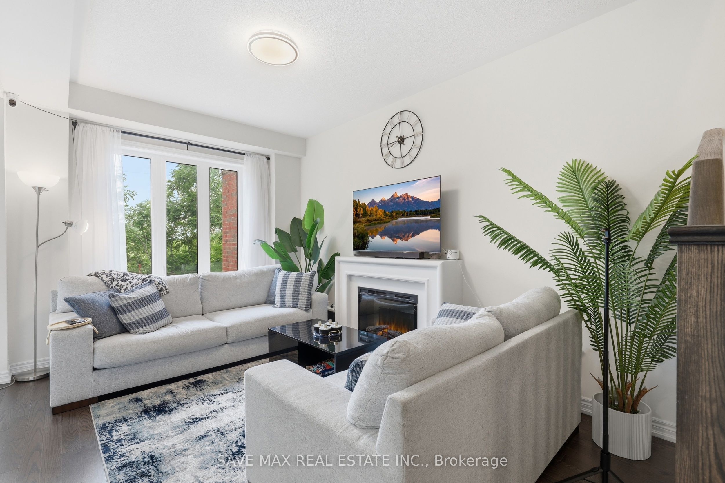 216 Broadacre Drive Property Photo 7
