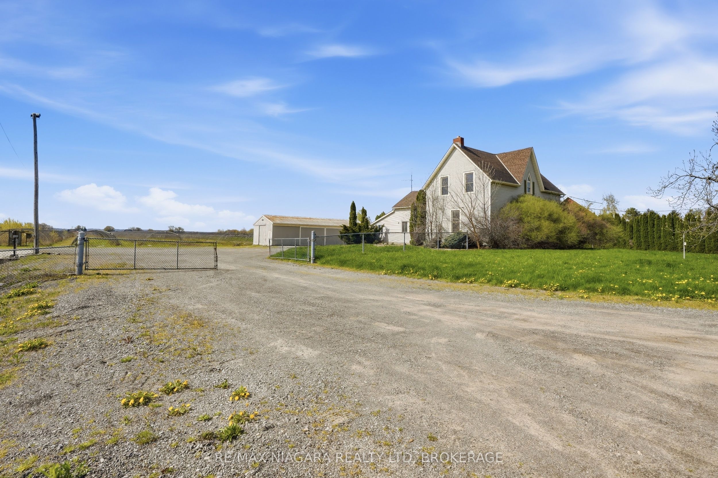 855 Line 1 Road Property Photo 6