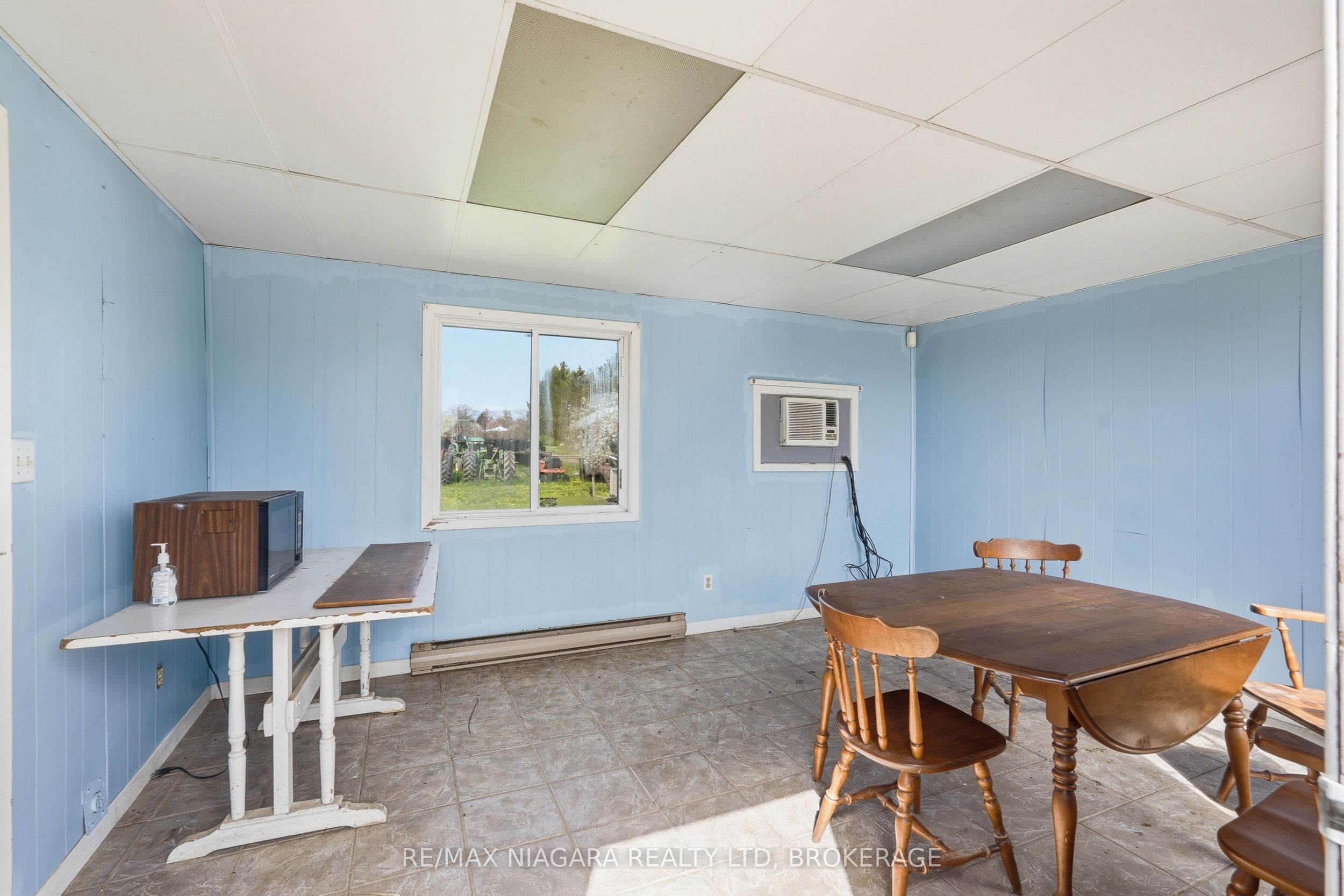855 Line 1 Road Property Photo 14