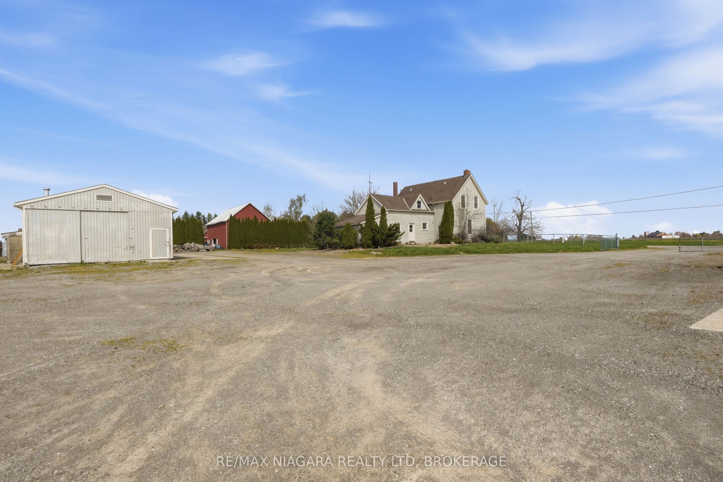 855 Line 1 Road Property Photo 32