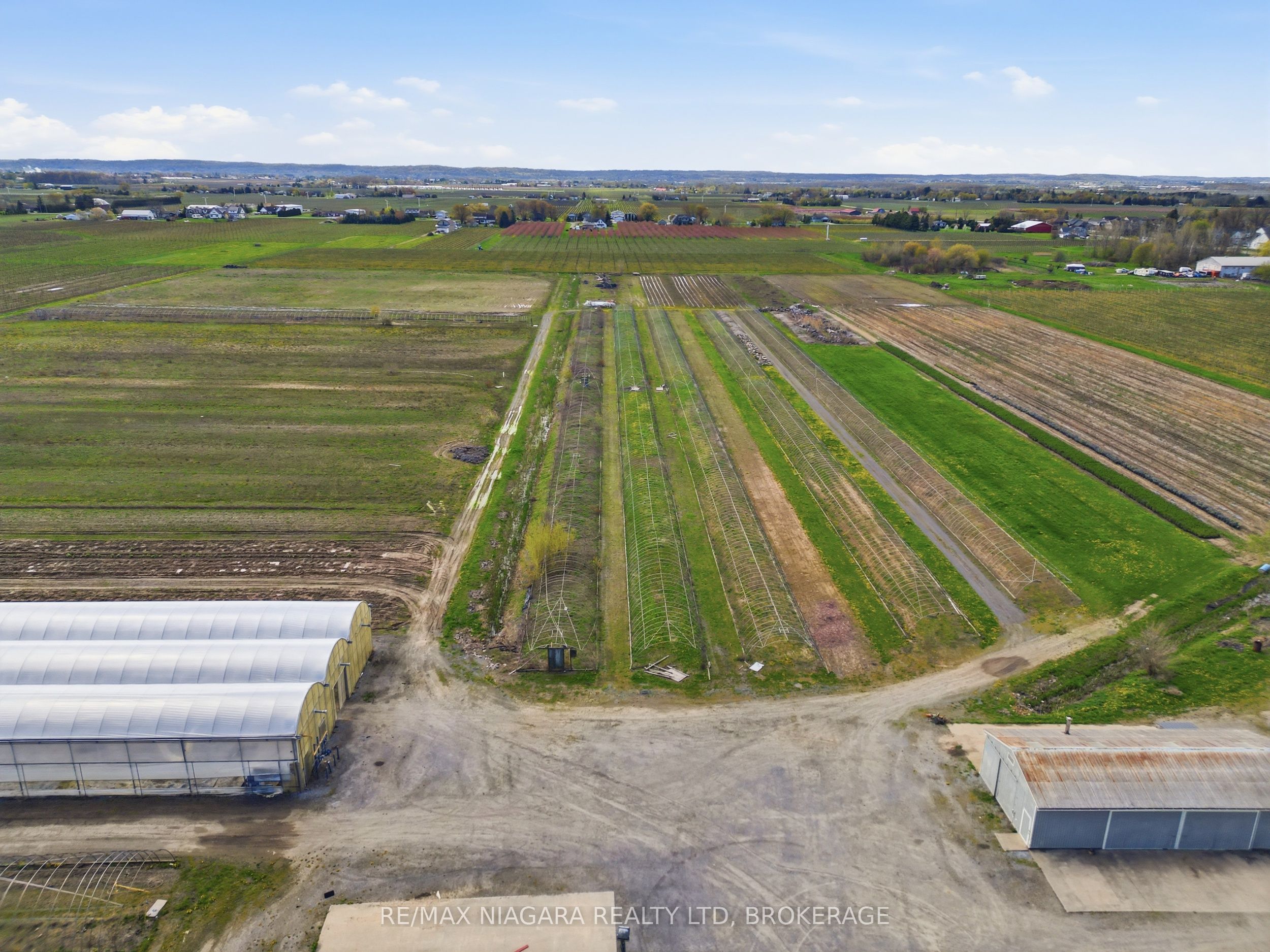 855 Line 1 Road Property Photo 37