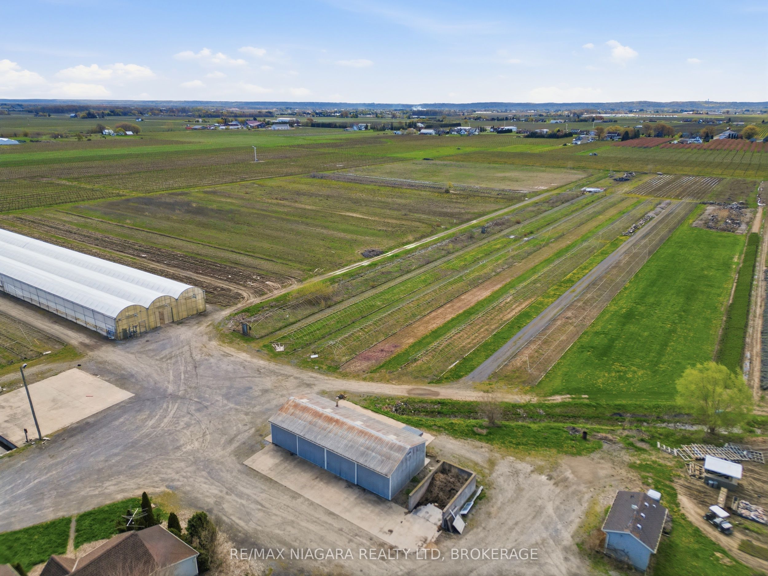 855 Line 1 Road Property Photo 38