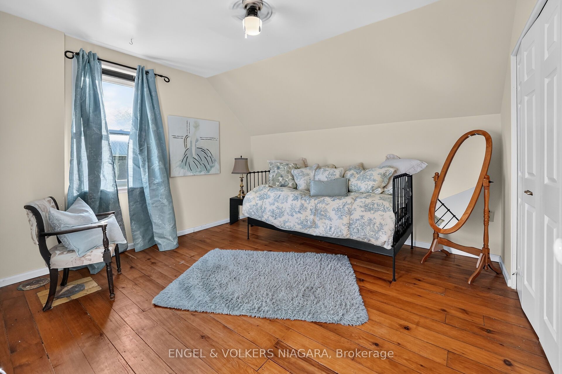 24 Mill Avenue Property Photo 24