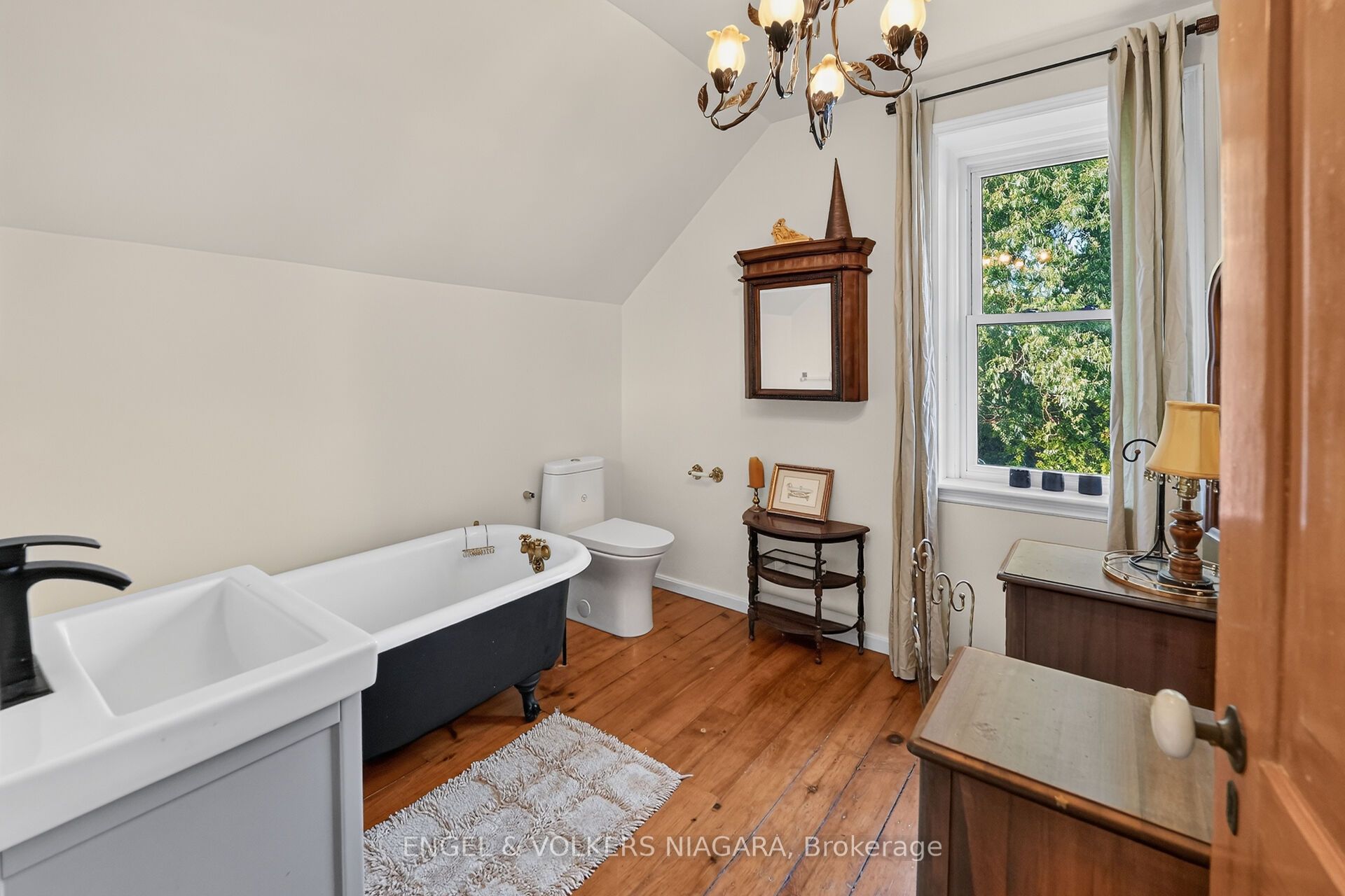 24 Mill Avenue Property Photo 30
