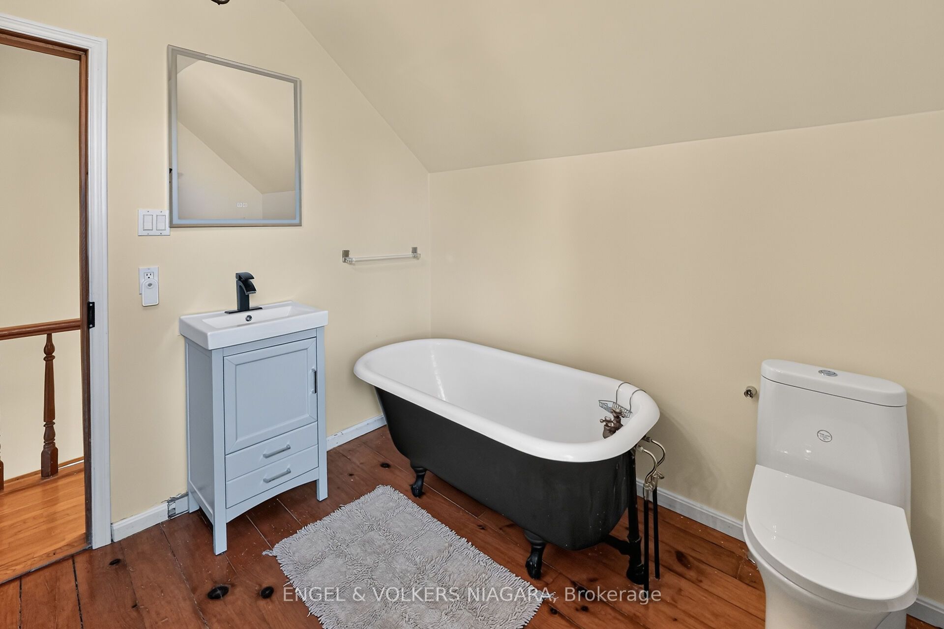 24 Mill Avenue Property Photo 31