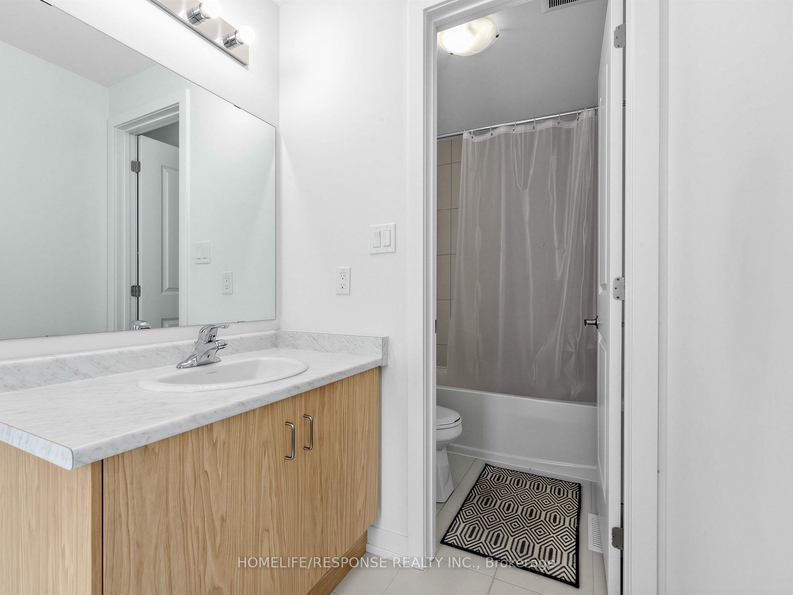 13 Stanley Leitch Drive Property Photo 29