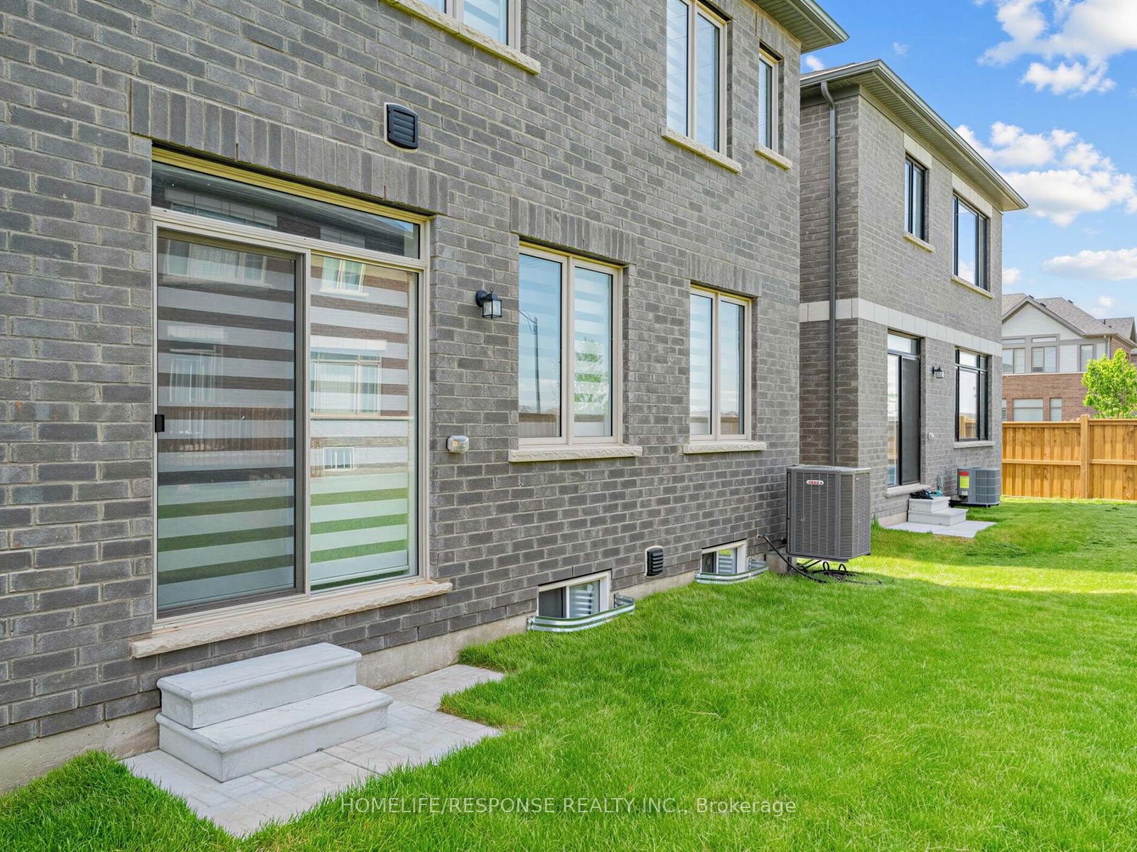 13 Stanley Leitch Drive Property Photo 33