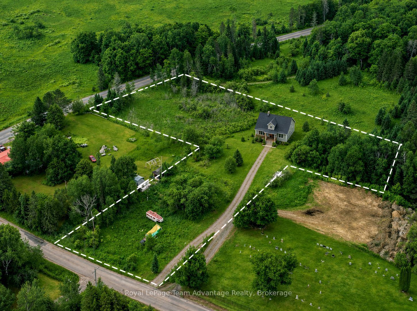 2 Maple Island Road Property Photo 2