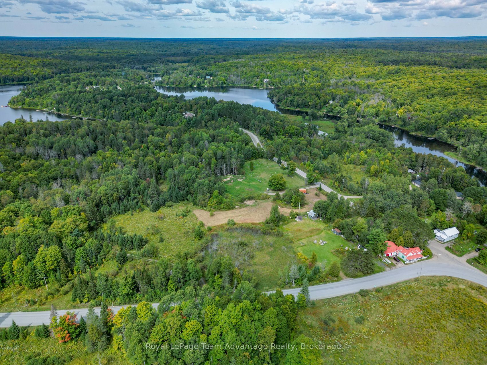 2 Maple Island Road Property Photo 13