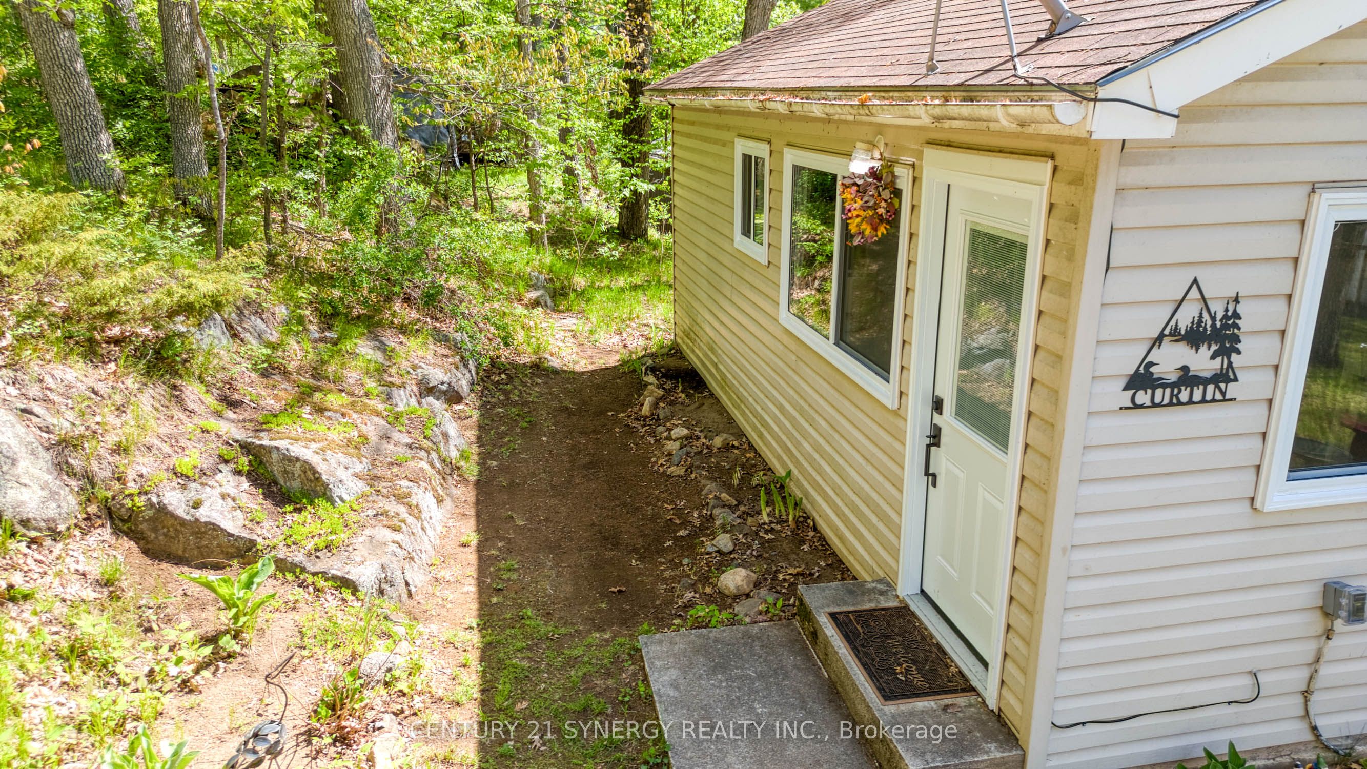 664 Raby Road Property Photo 17