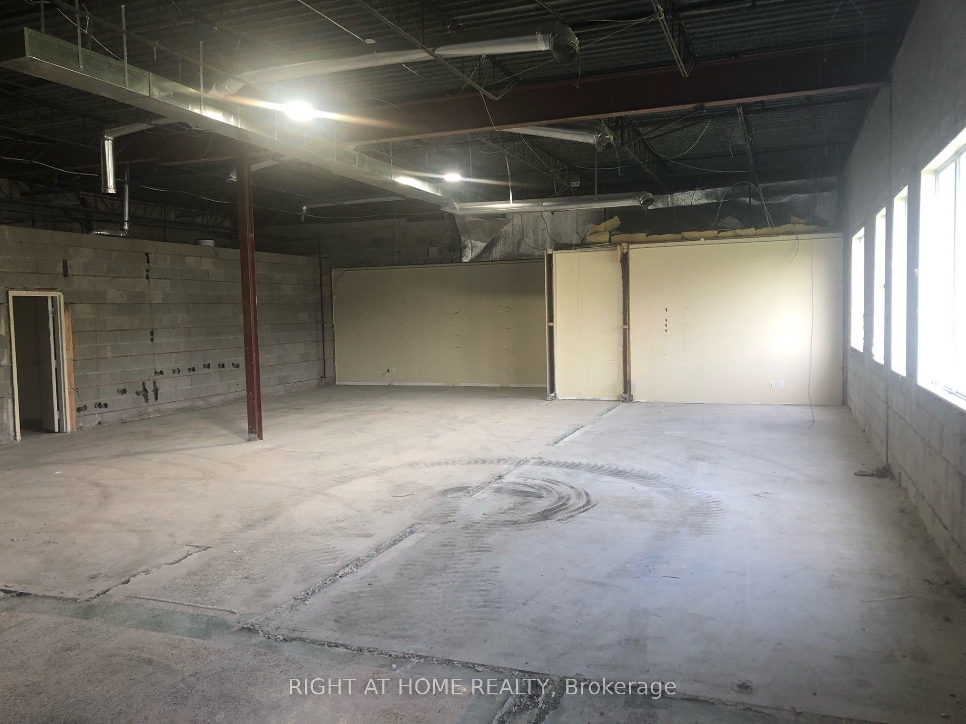 192 Hickson Avenue 1 Property Photo 9