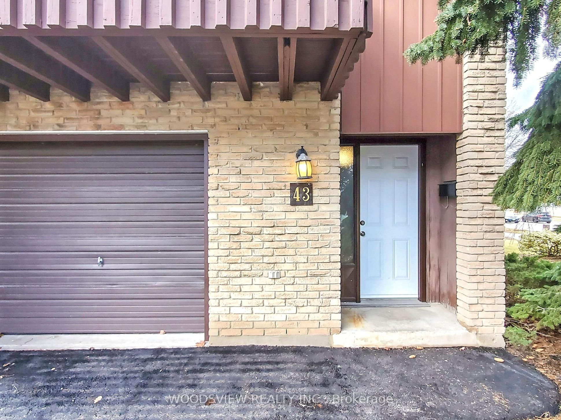1250 Limeridge Road E 43 Property Photo 4